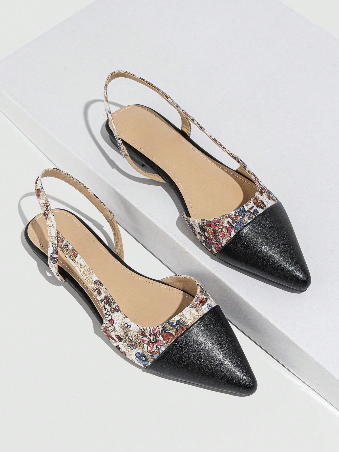 In Champagne Women Flats