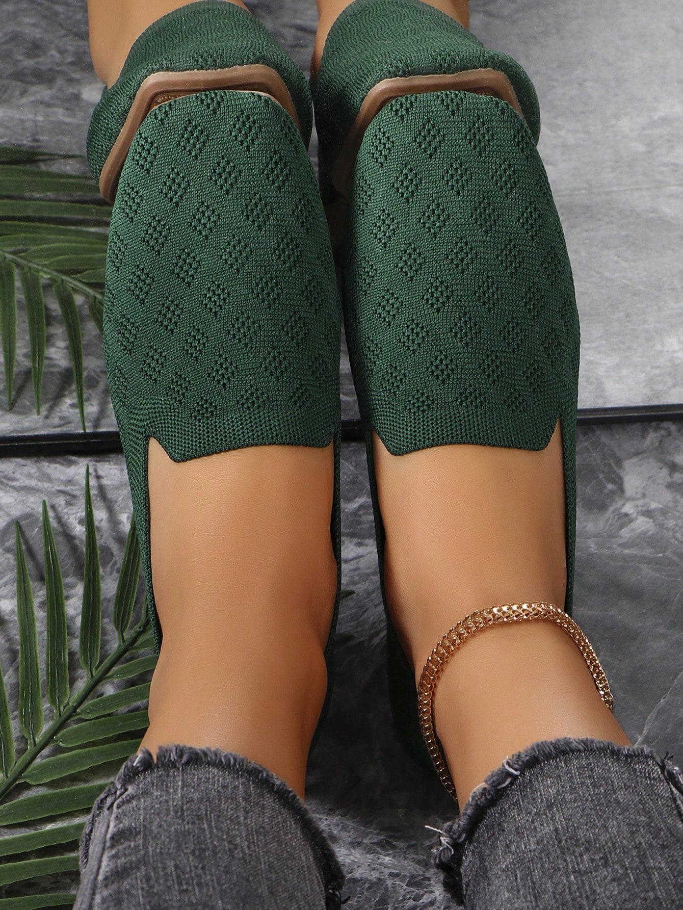 In Green Women Flats