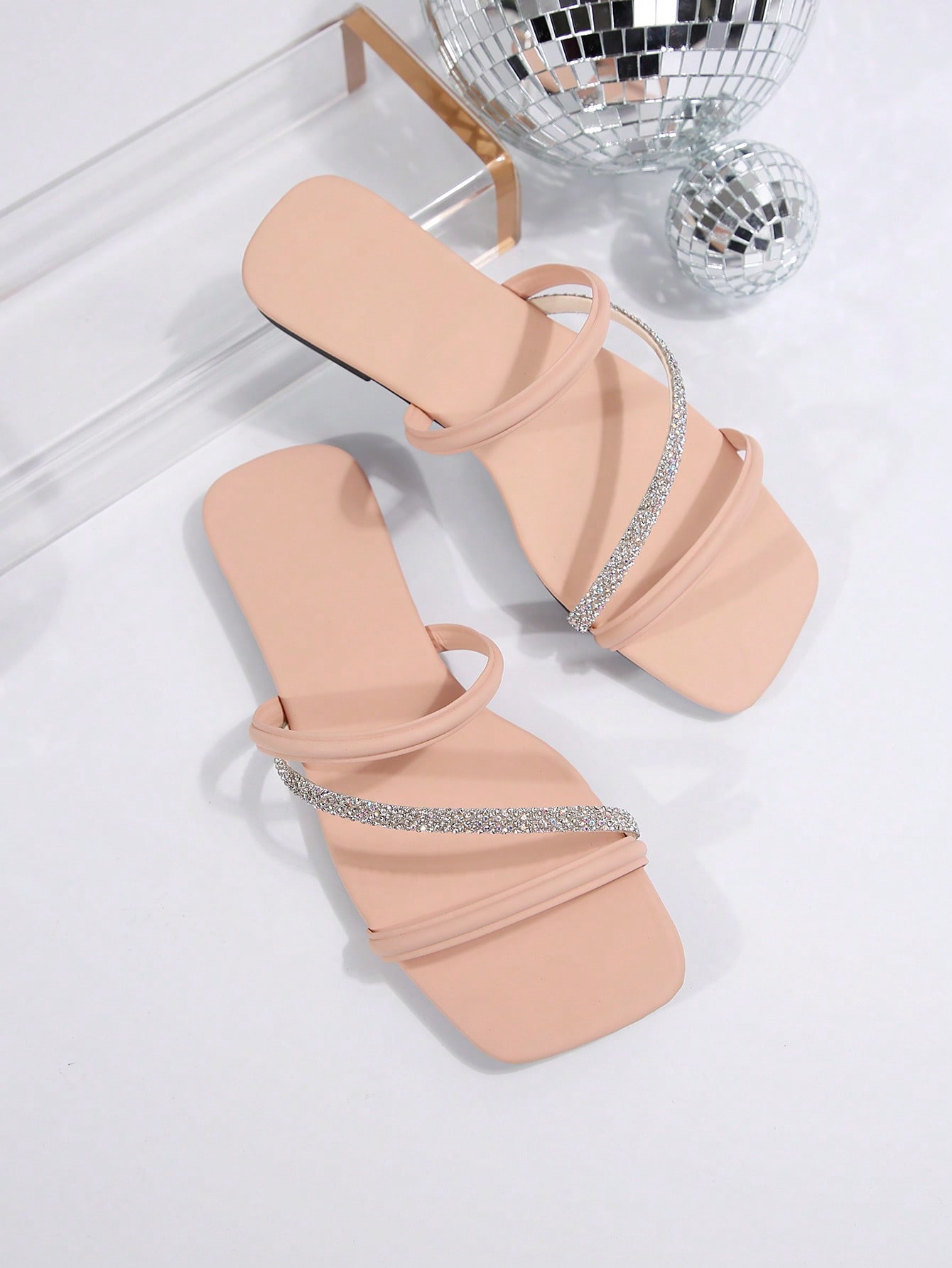 In Baby Pink Women Flat Sandals