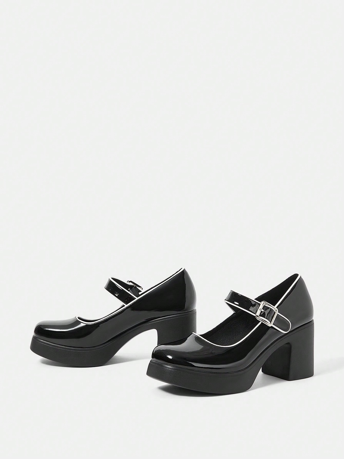 In Black and White Women Pumps