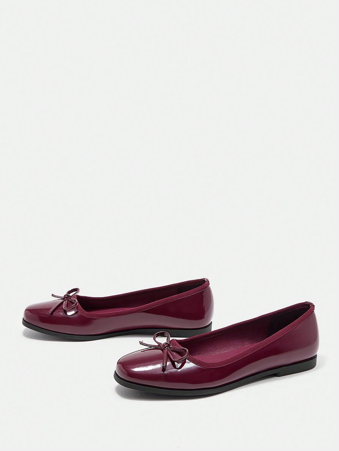 In Burgundy Women Flats