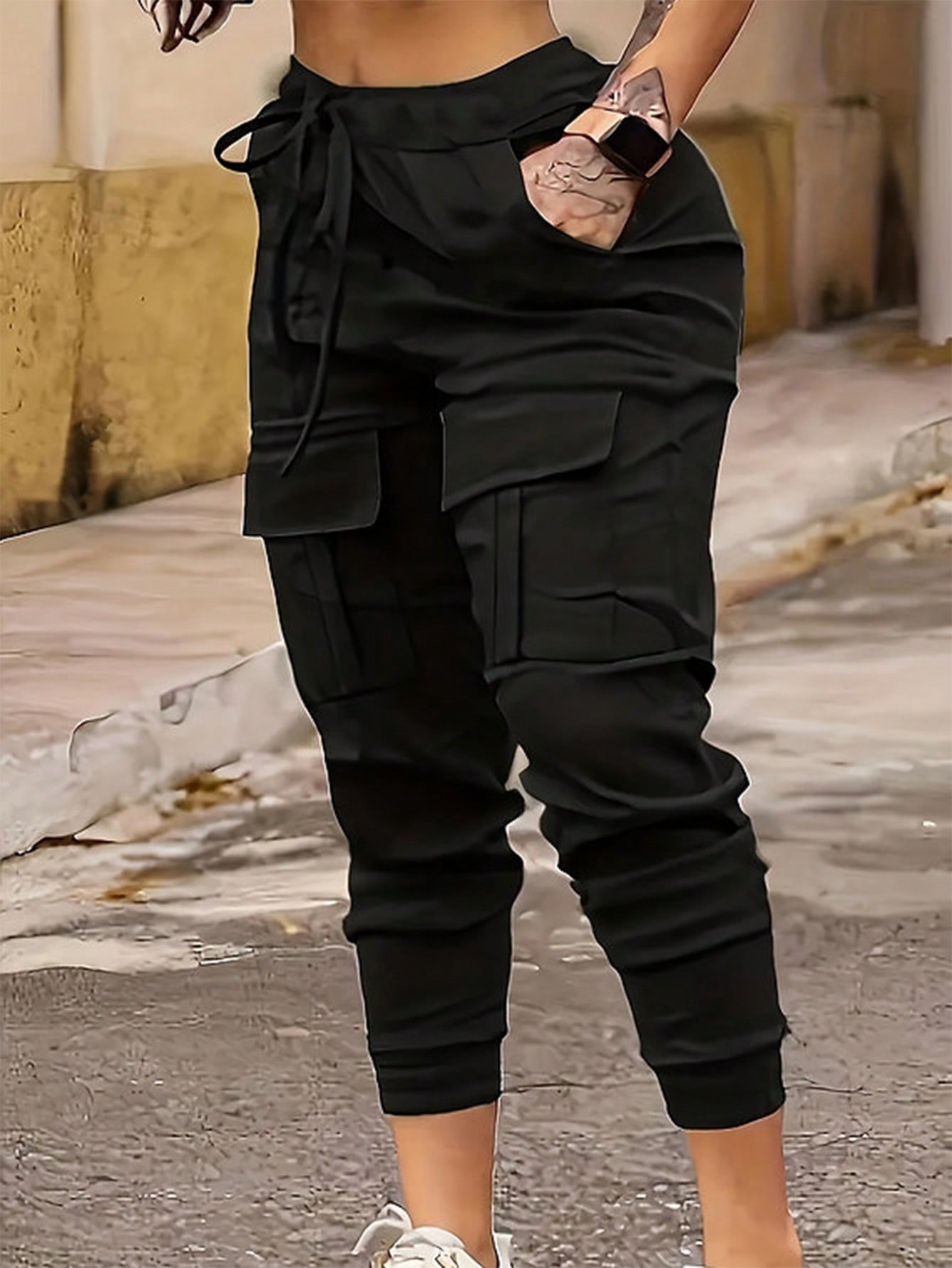 In Black Plus Size Sweatpants