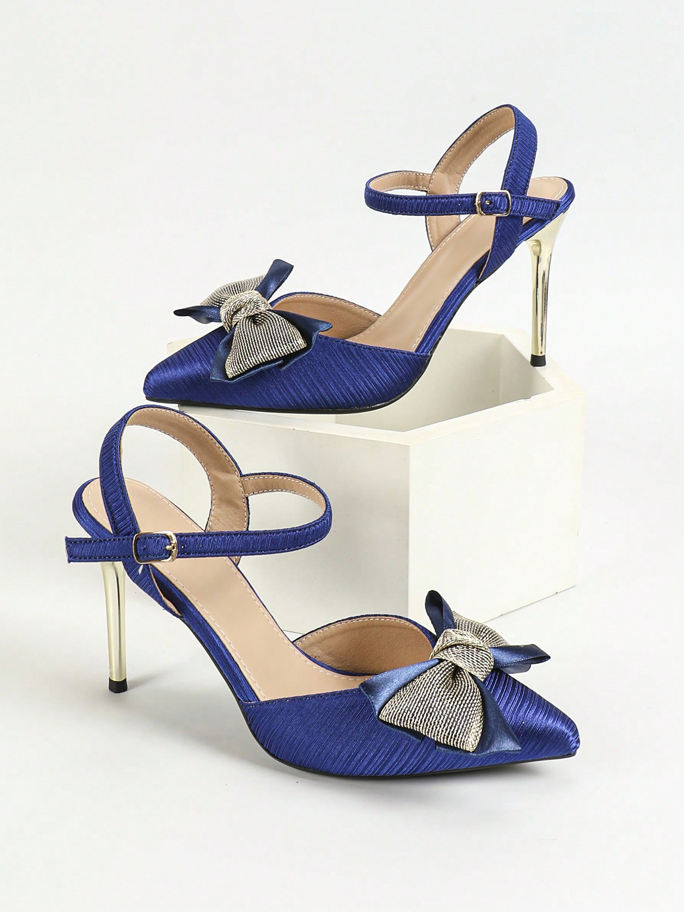 In Royal Blue Women Pumps