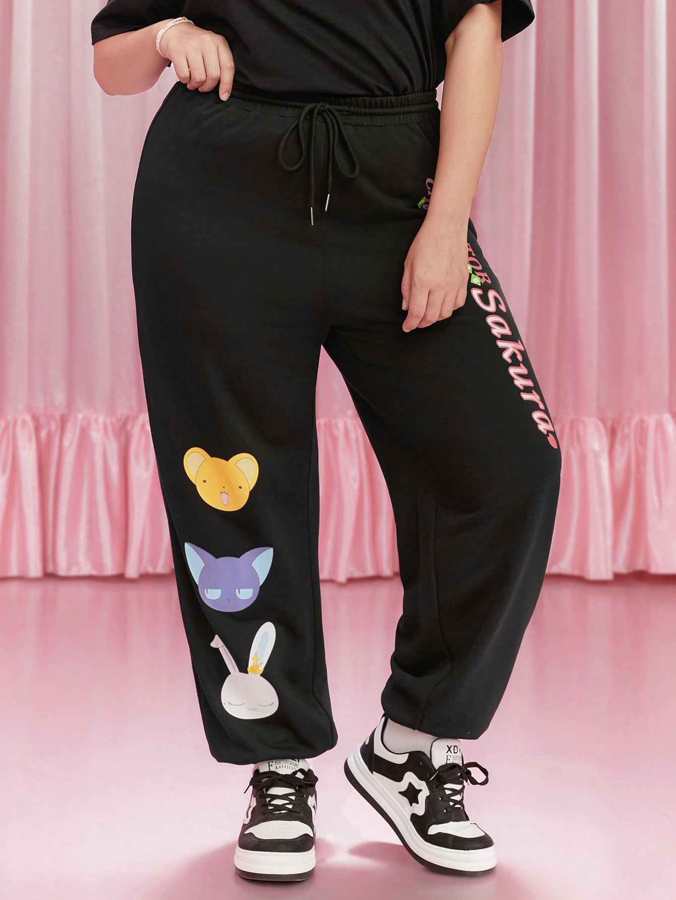 In Black Plus Size Sweatpants