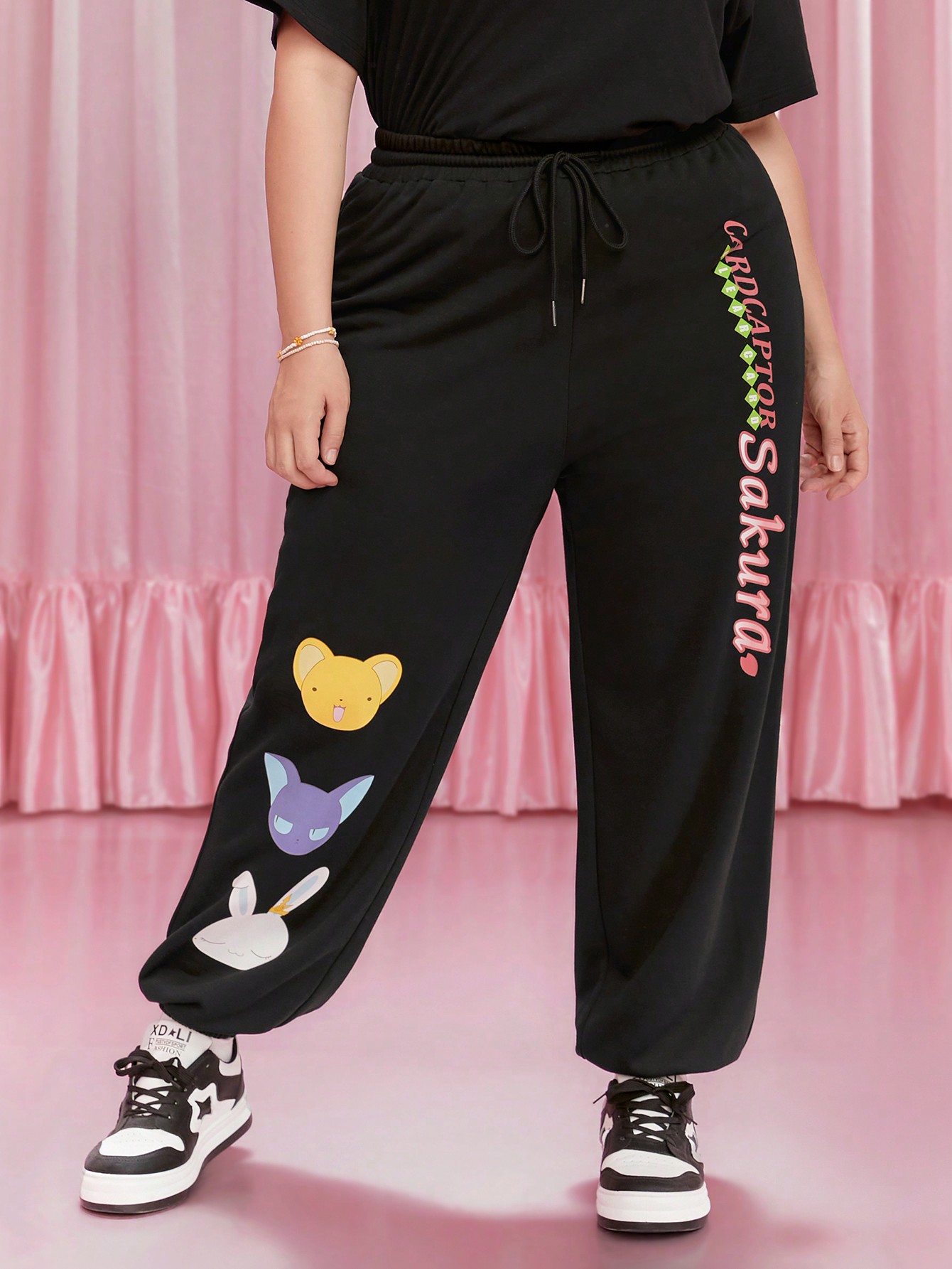 In Black Plus Size Sweatpants