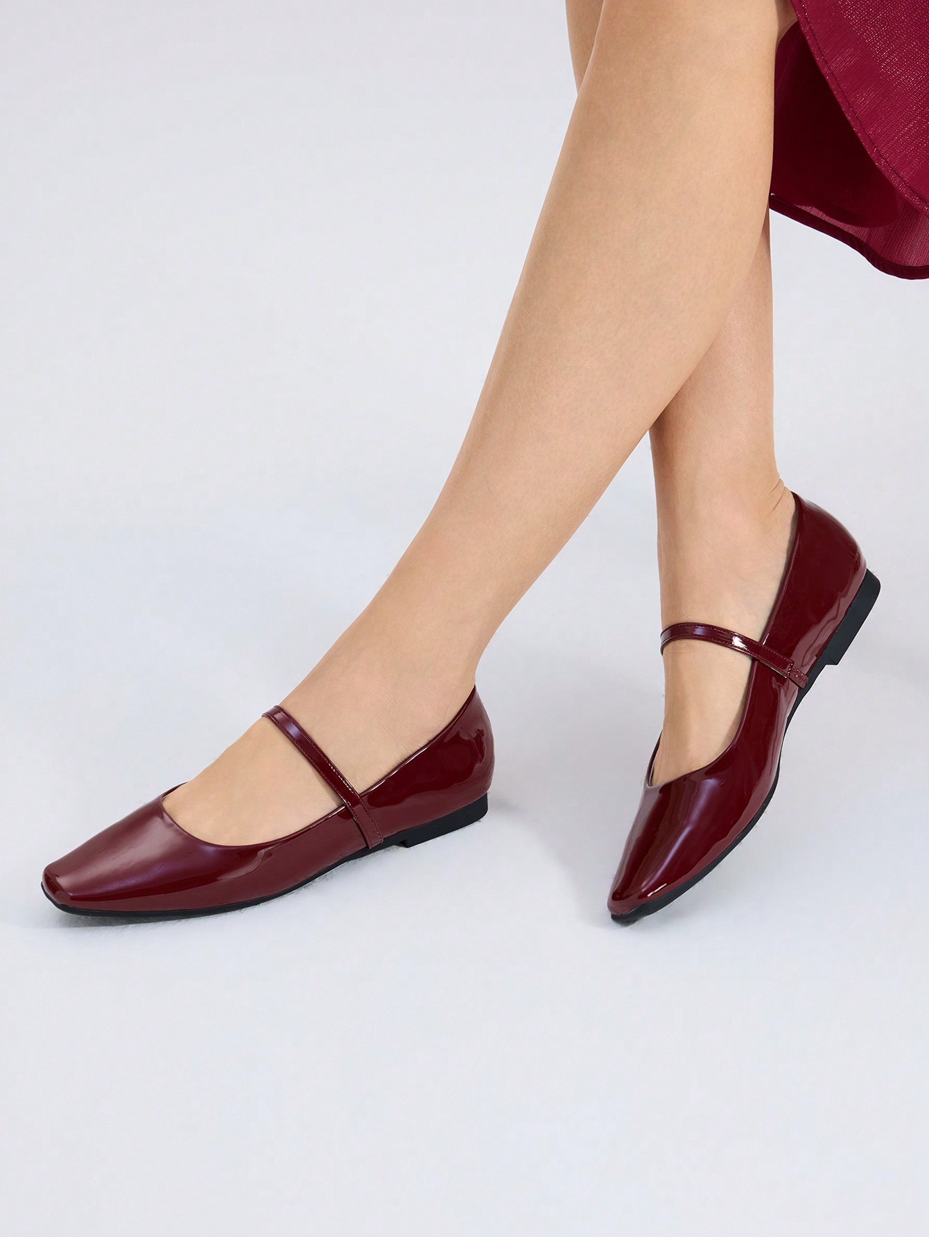 In Burgundy Women Flats