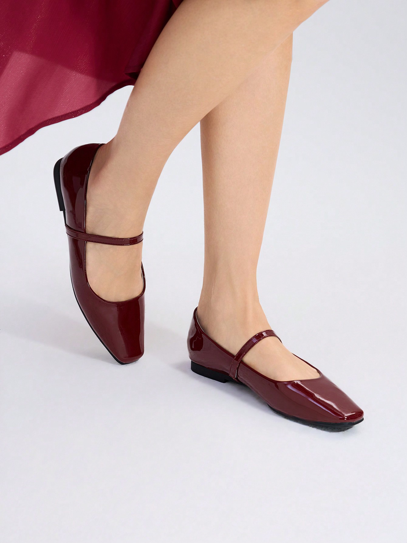 In Burgundy Women Flats