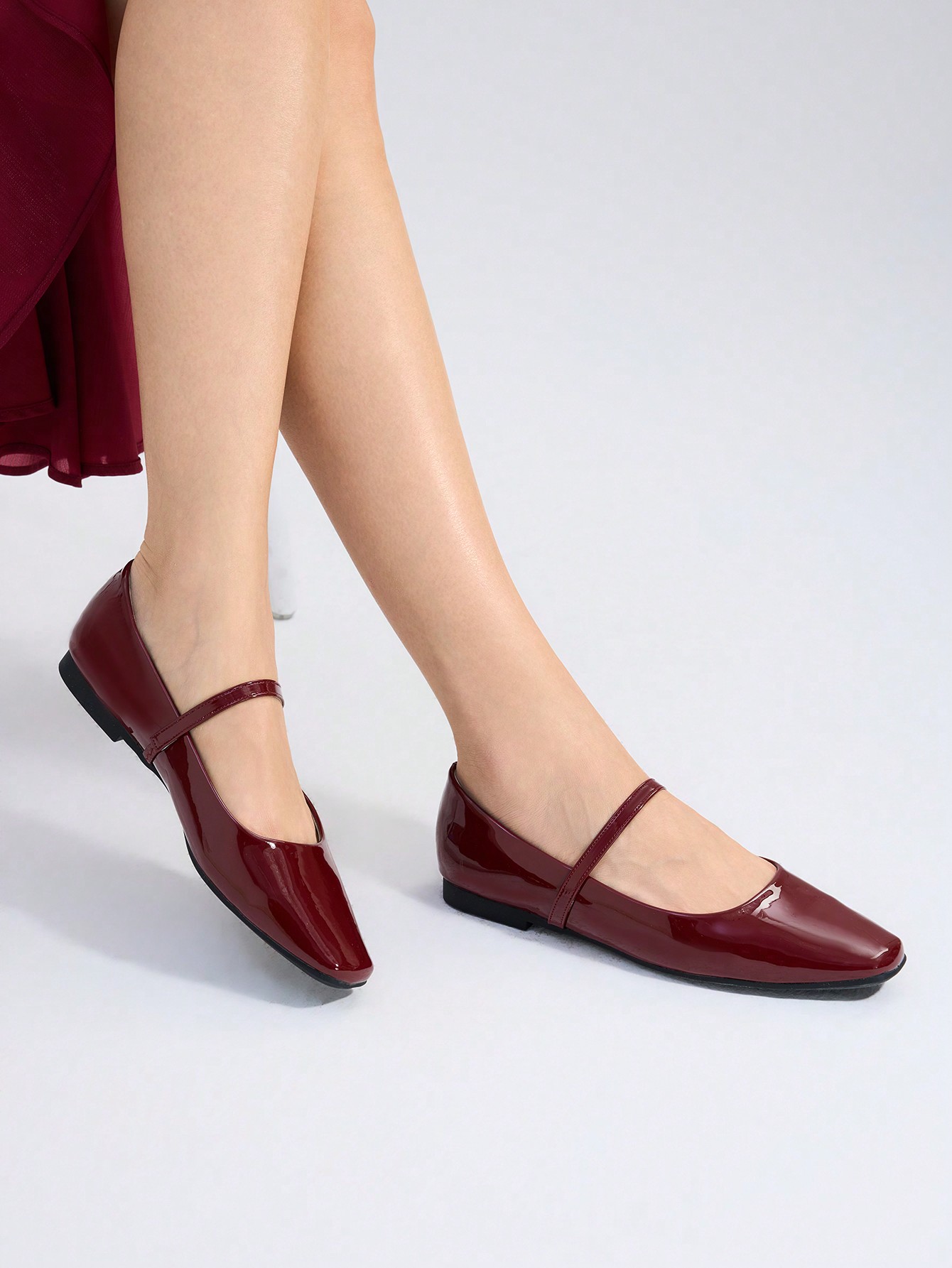 In Burgundy Women Flats