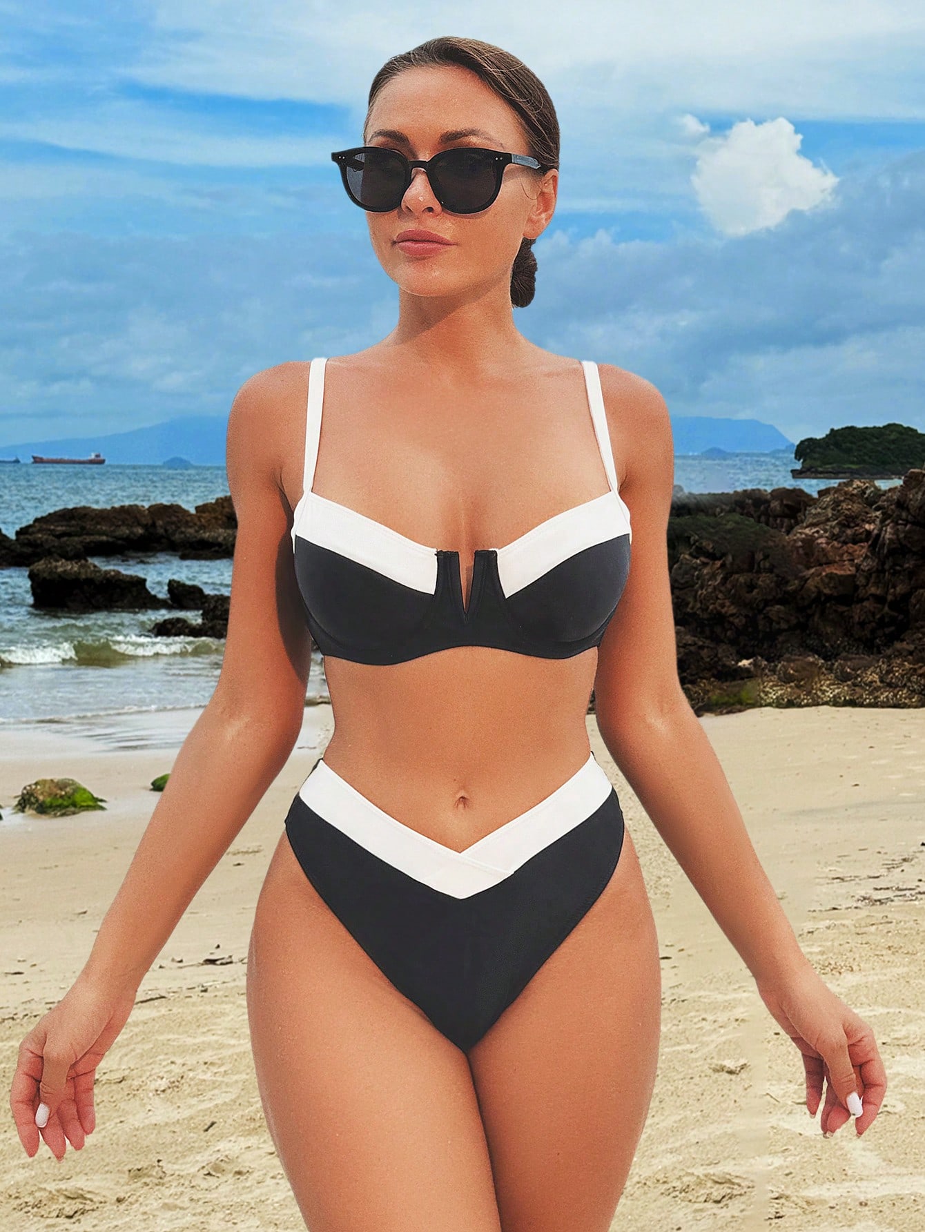 In Elegant Women Bikini Sets