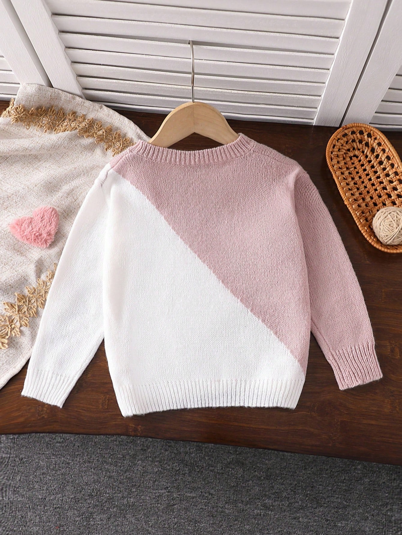 Young Girls Sweaters