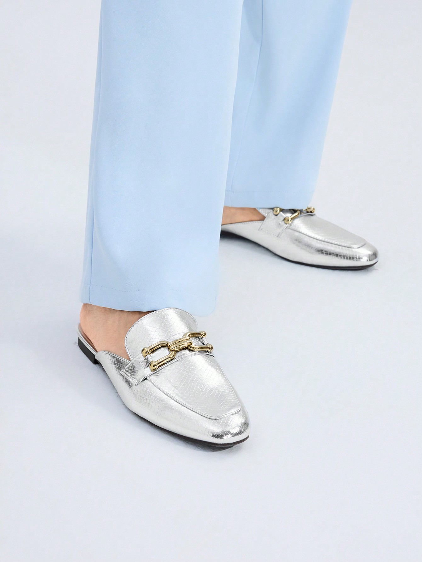 In Silver Women Flats