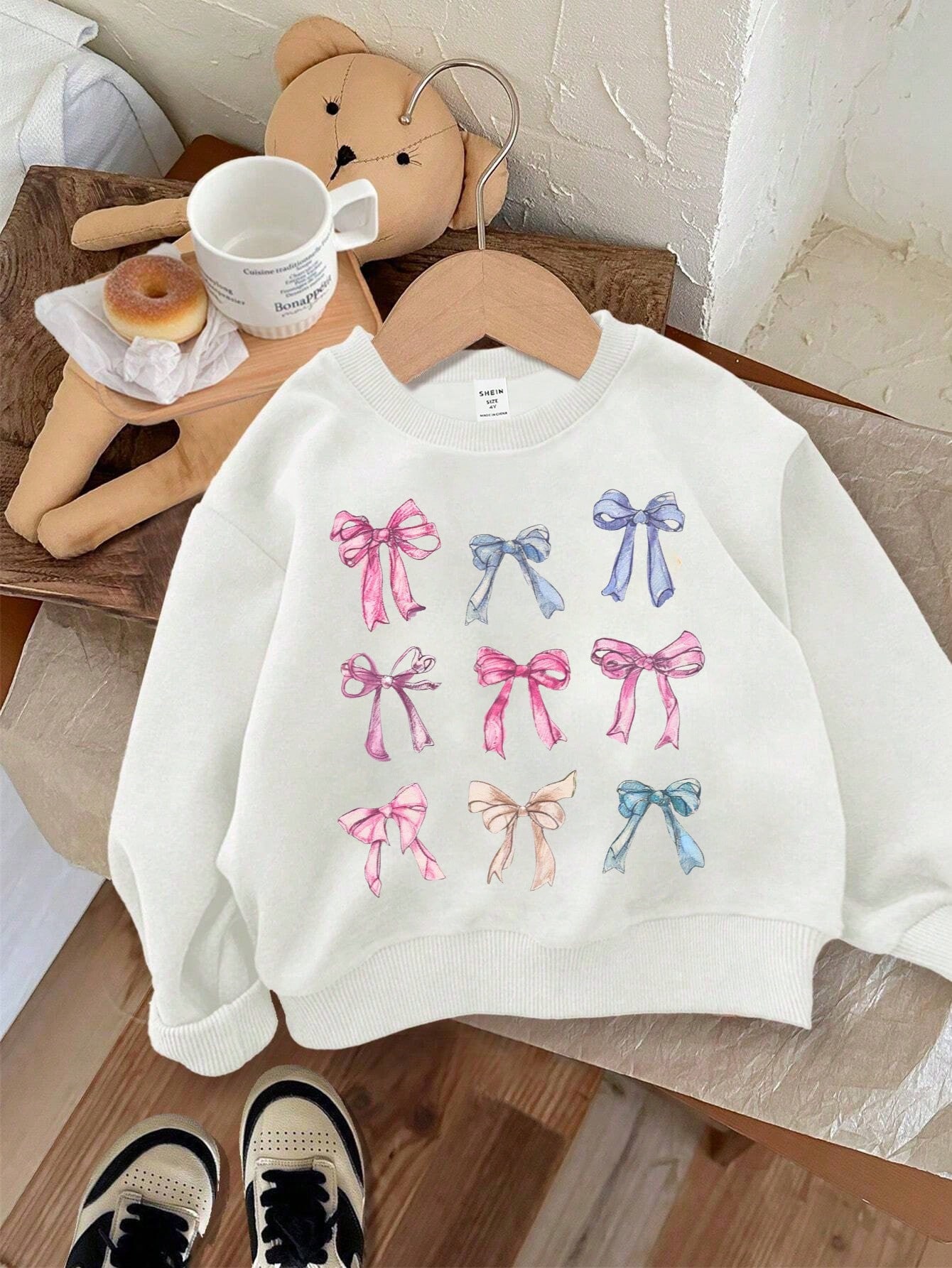 Young Girls Sweatshirts