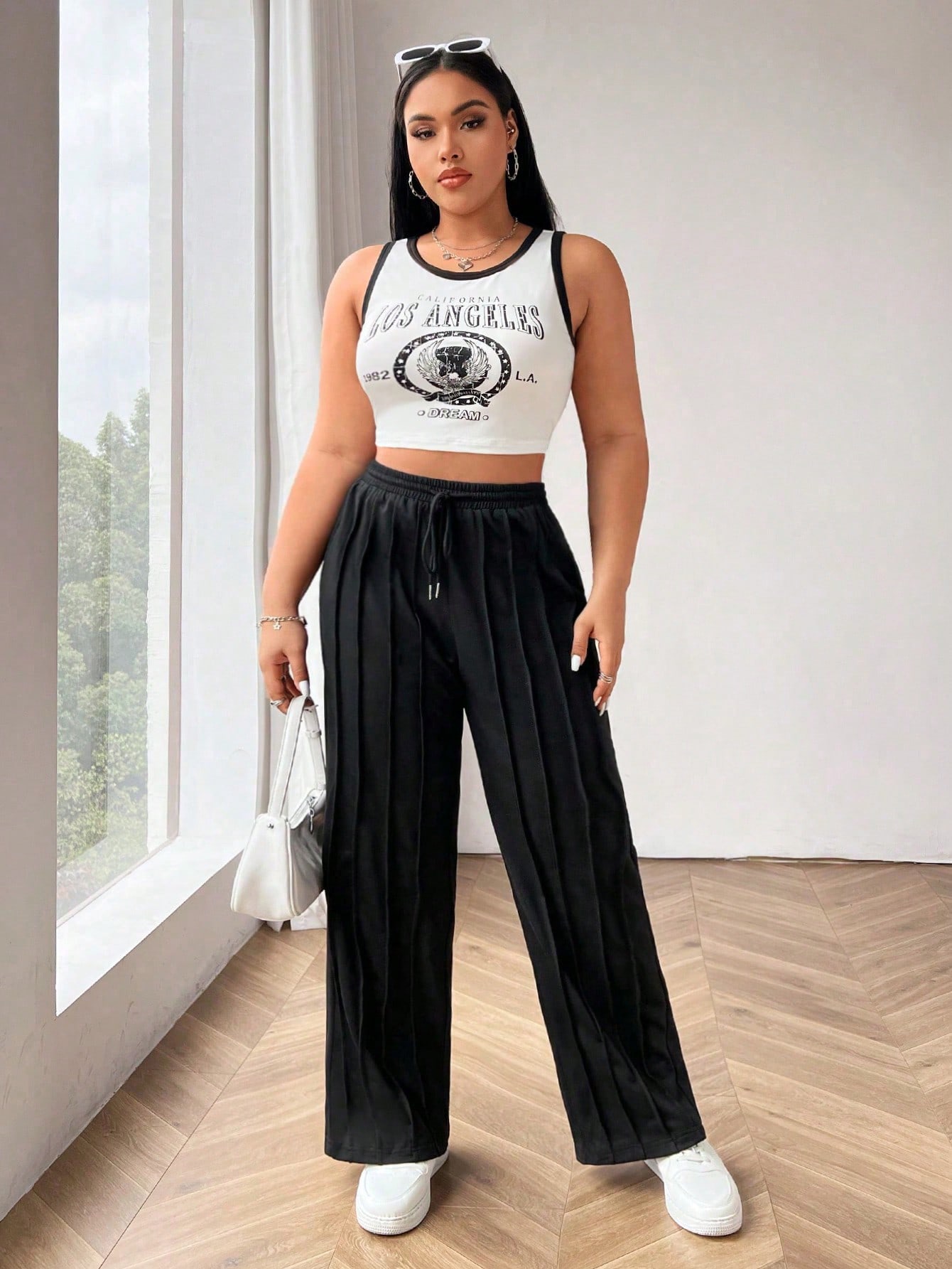 In Black Plus Size Sweatpants