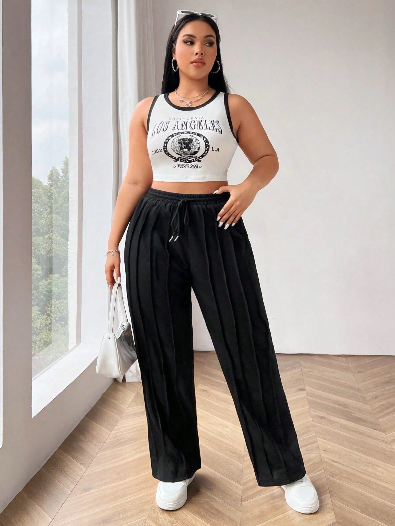 In Black Plus Size Sweatpants