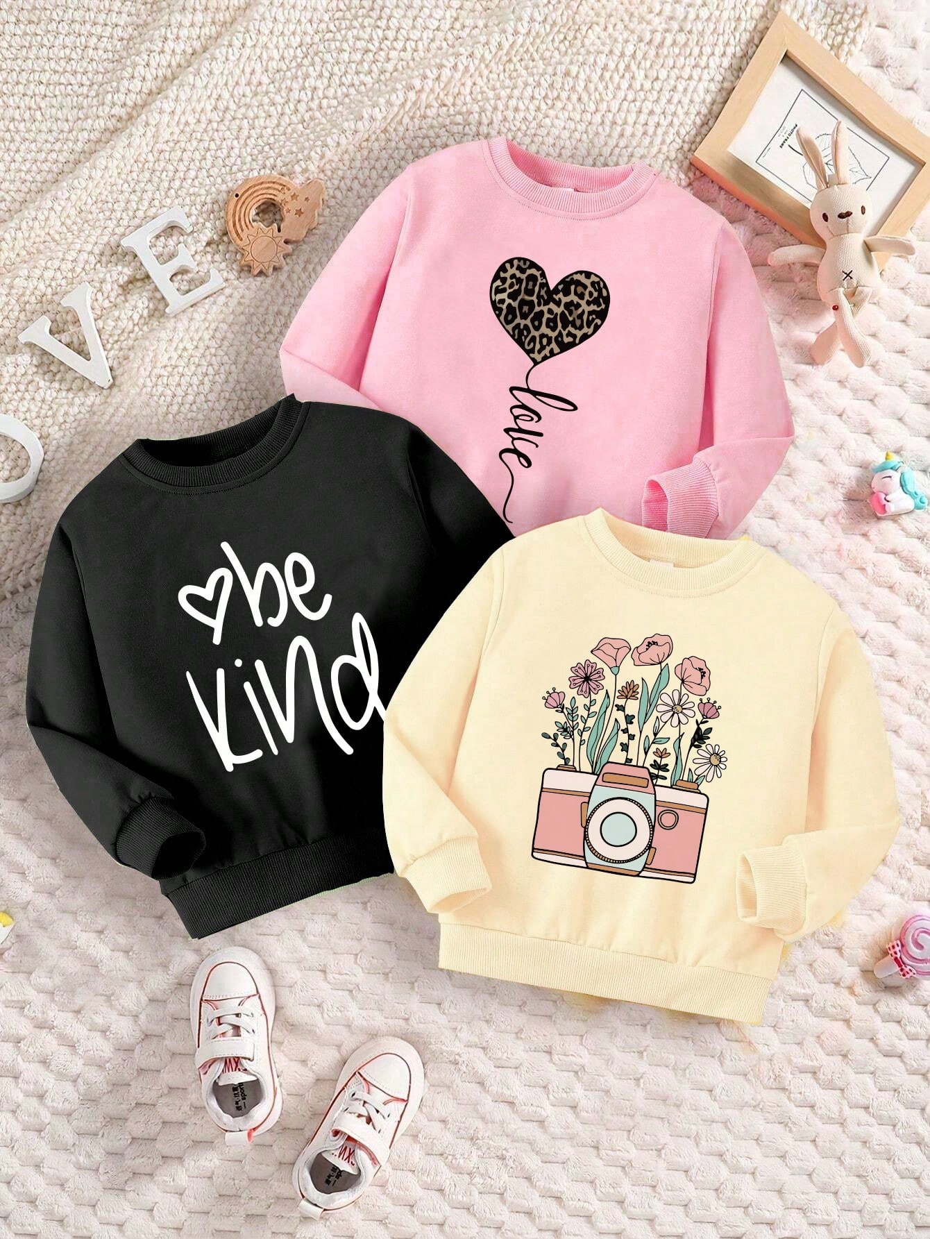 Young Girls Sweatshirts