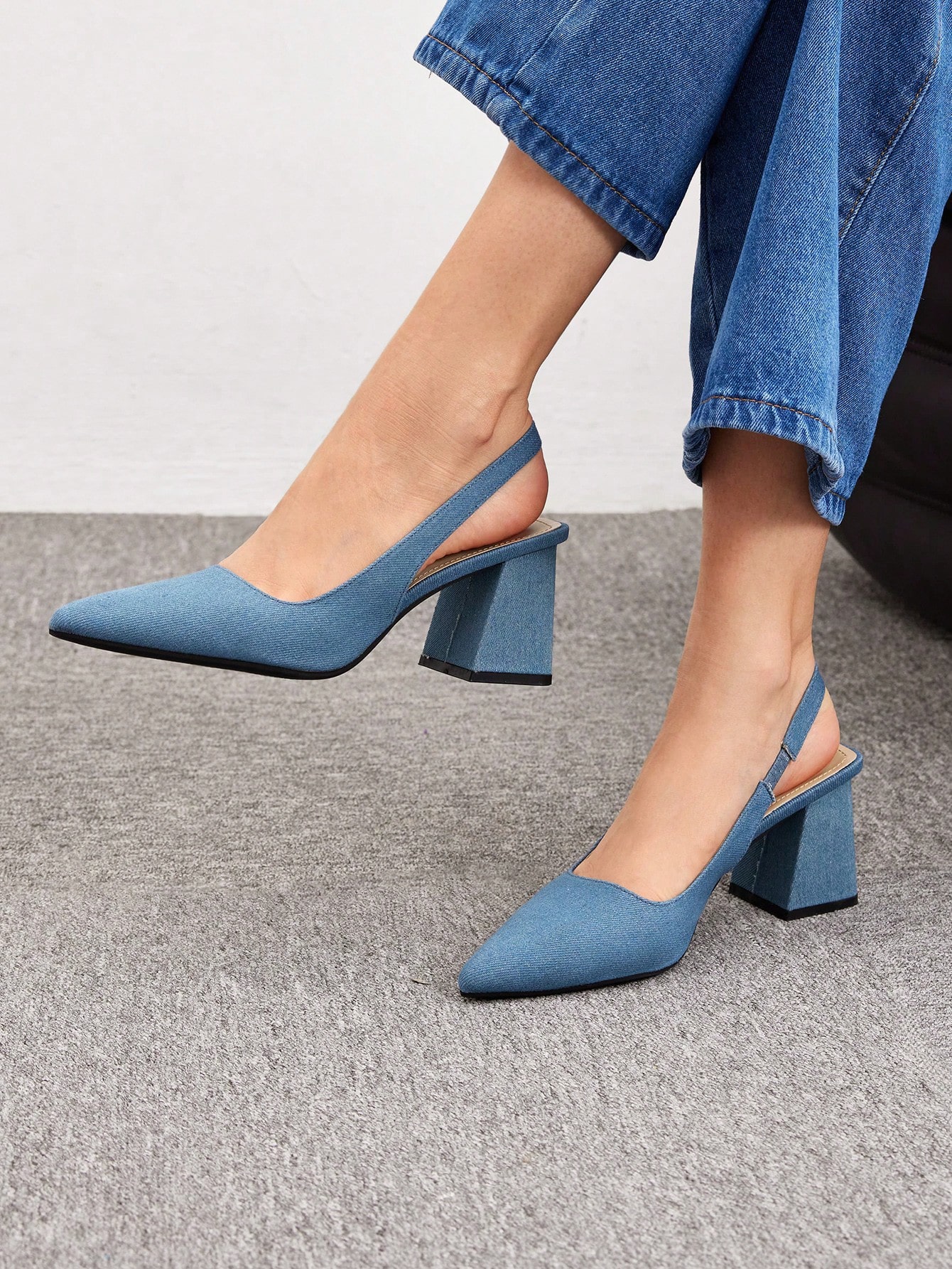 In Blue Women Pumps