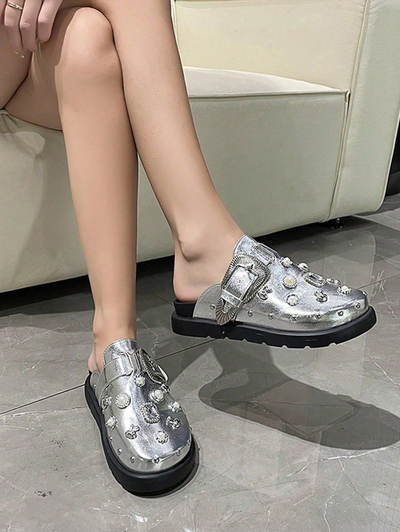 In Silver Women Flats