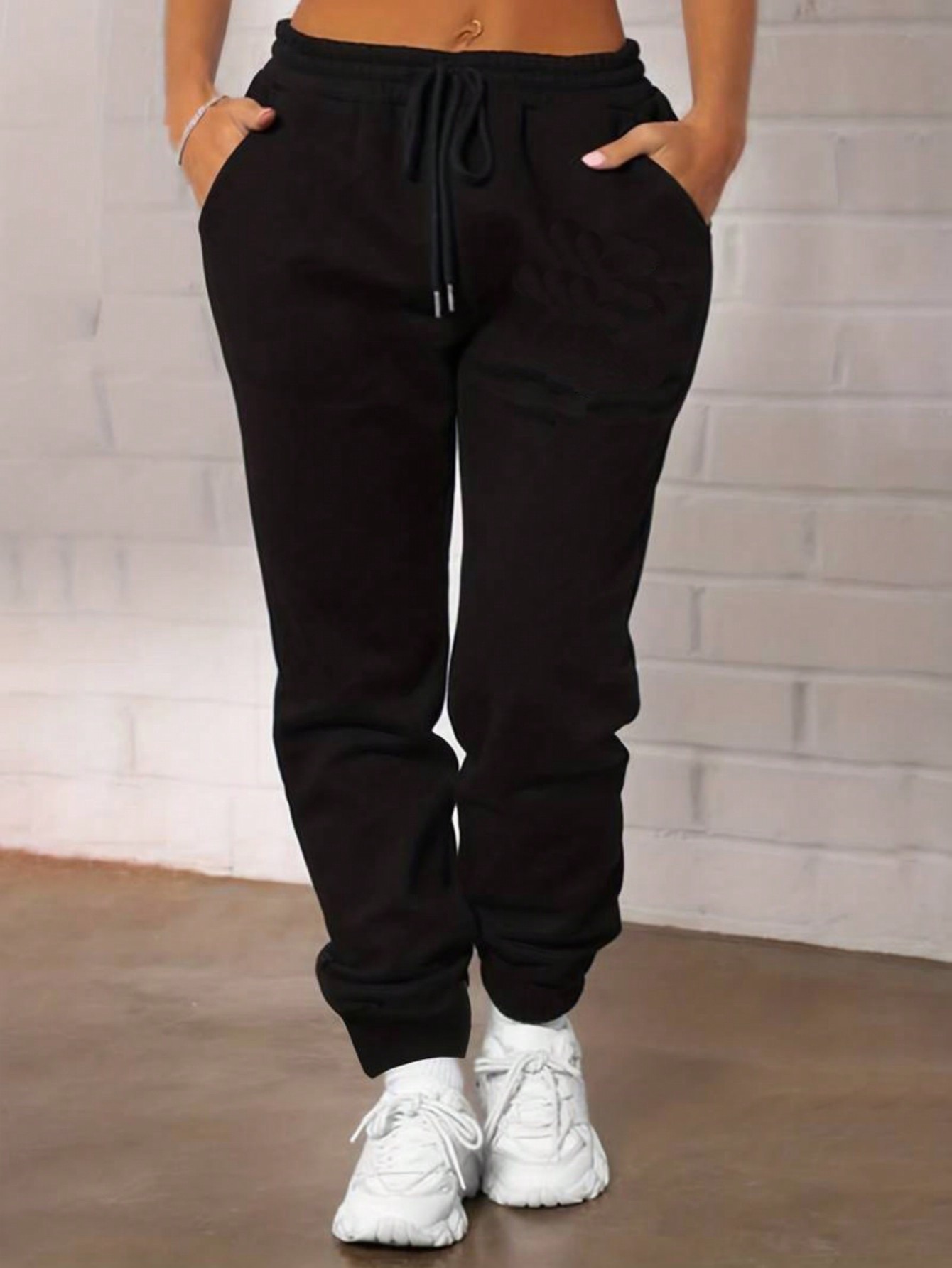 In Black Plus Size Sweatpants