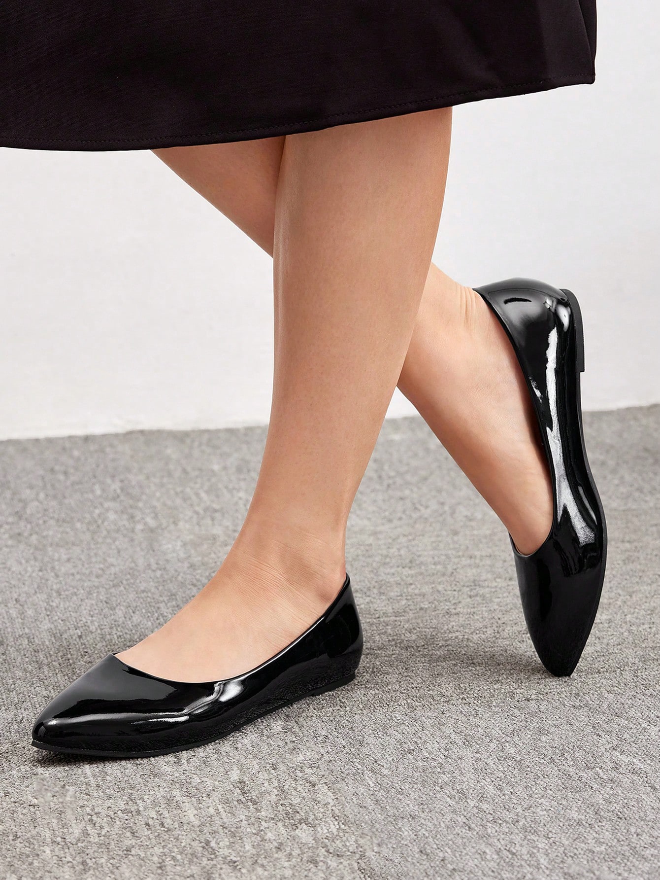 In Black Women Flats