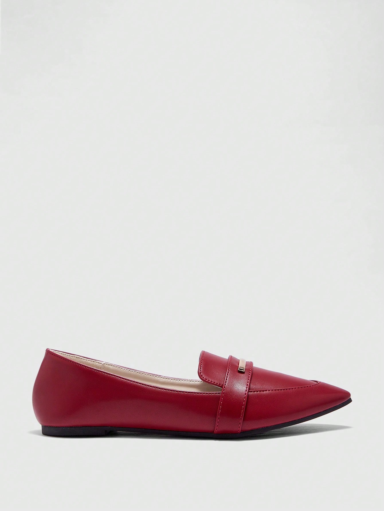 In Burgundy Women Flats