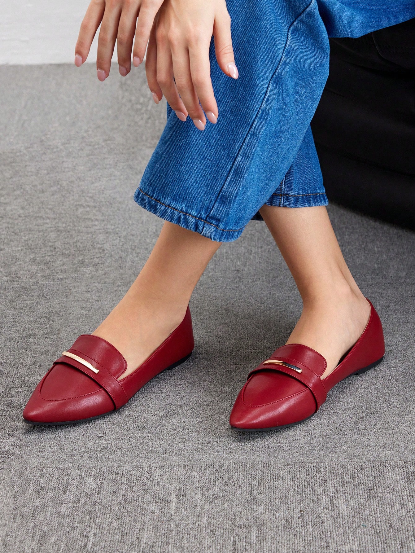 In Burgundy Women Flats