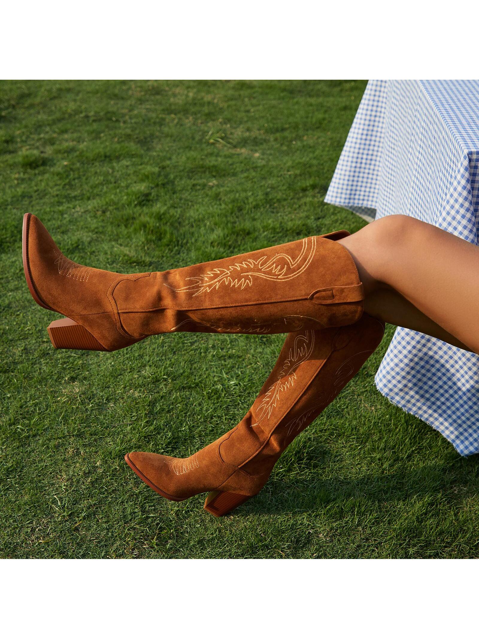 In Brown Women Mid-Calf Boots