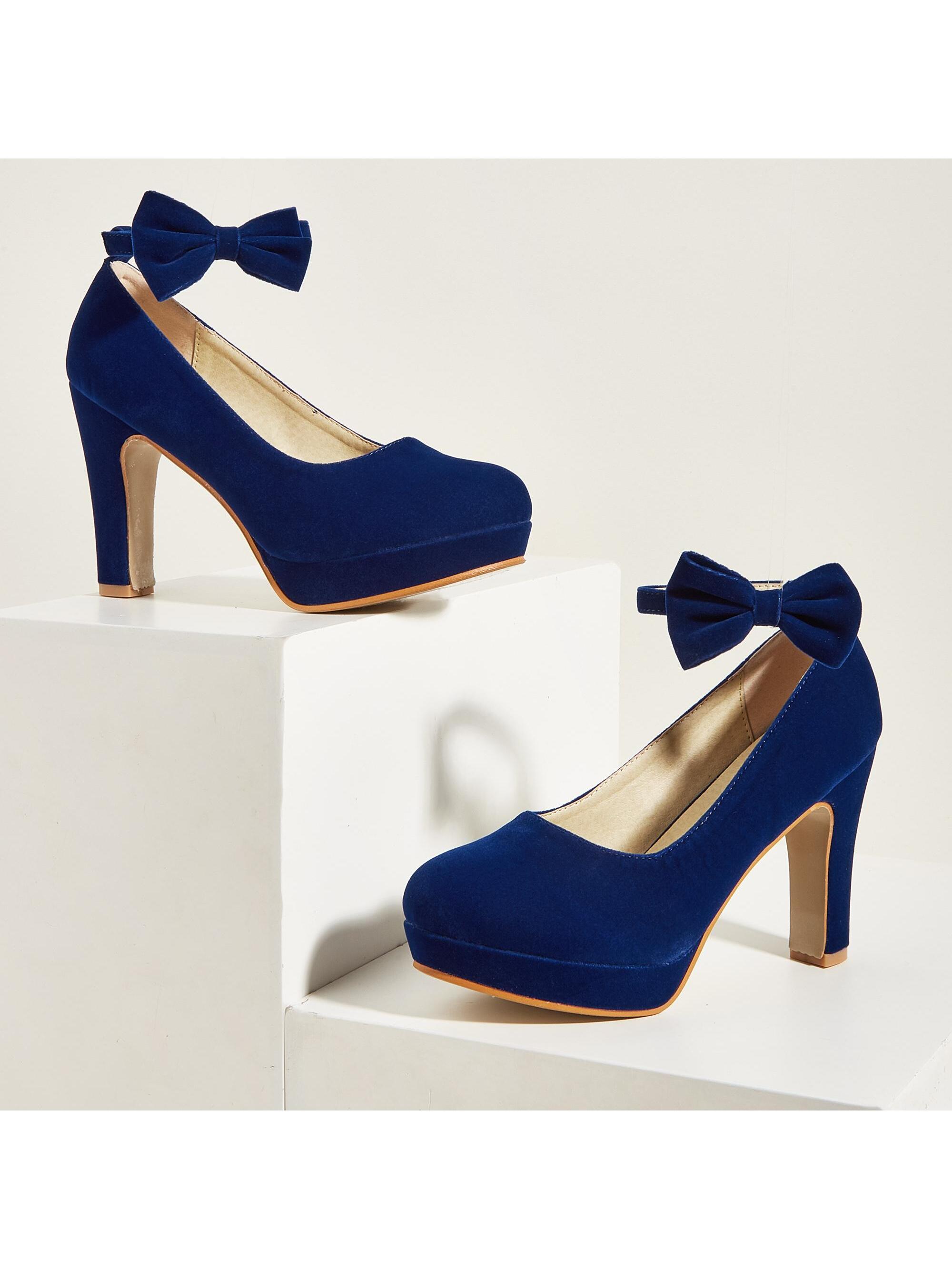 In Navy Blue Women Pumps