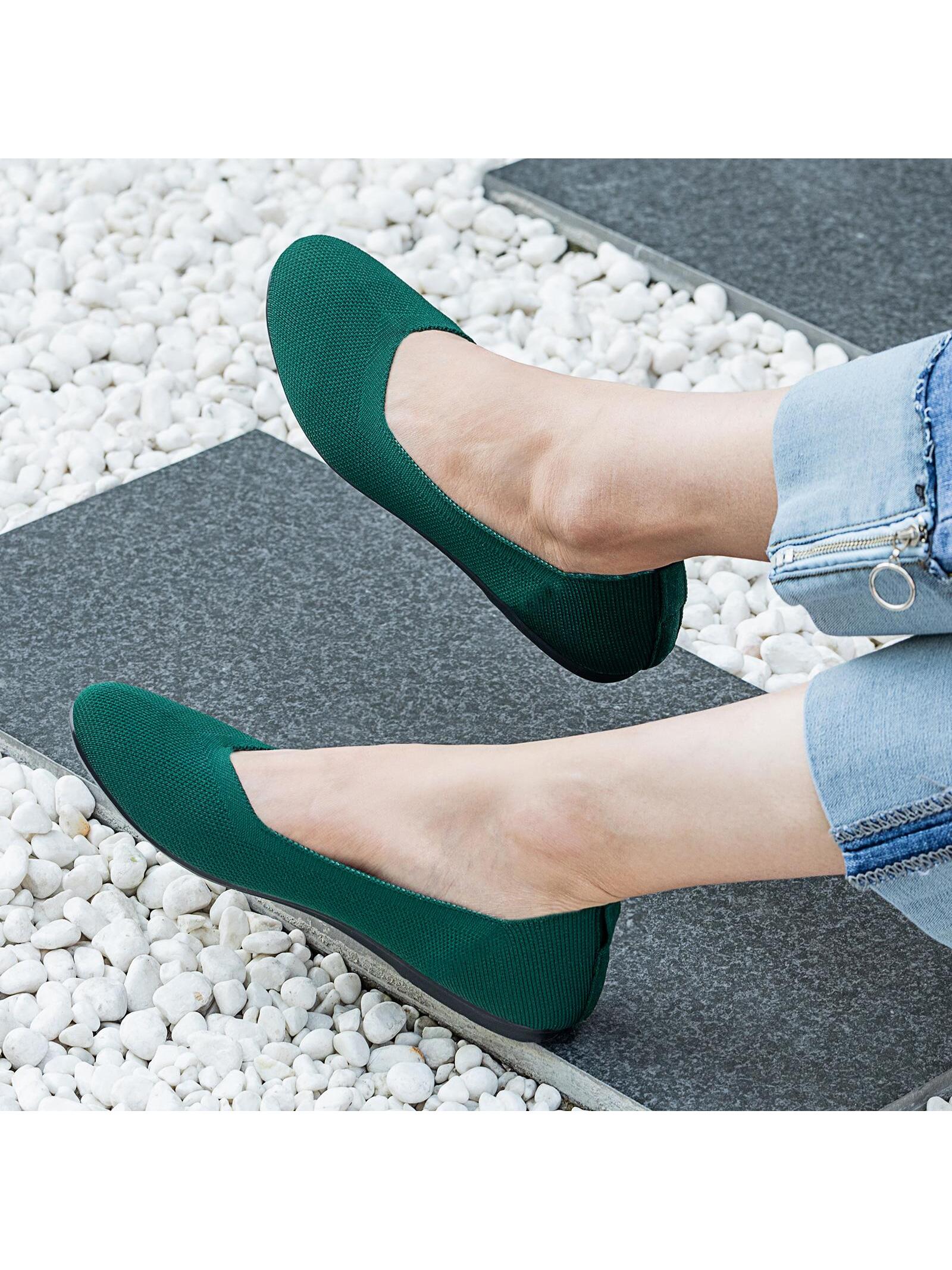 In Green Women Flats