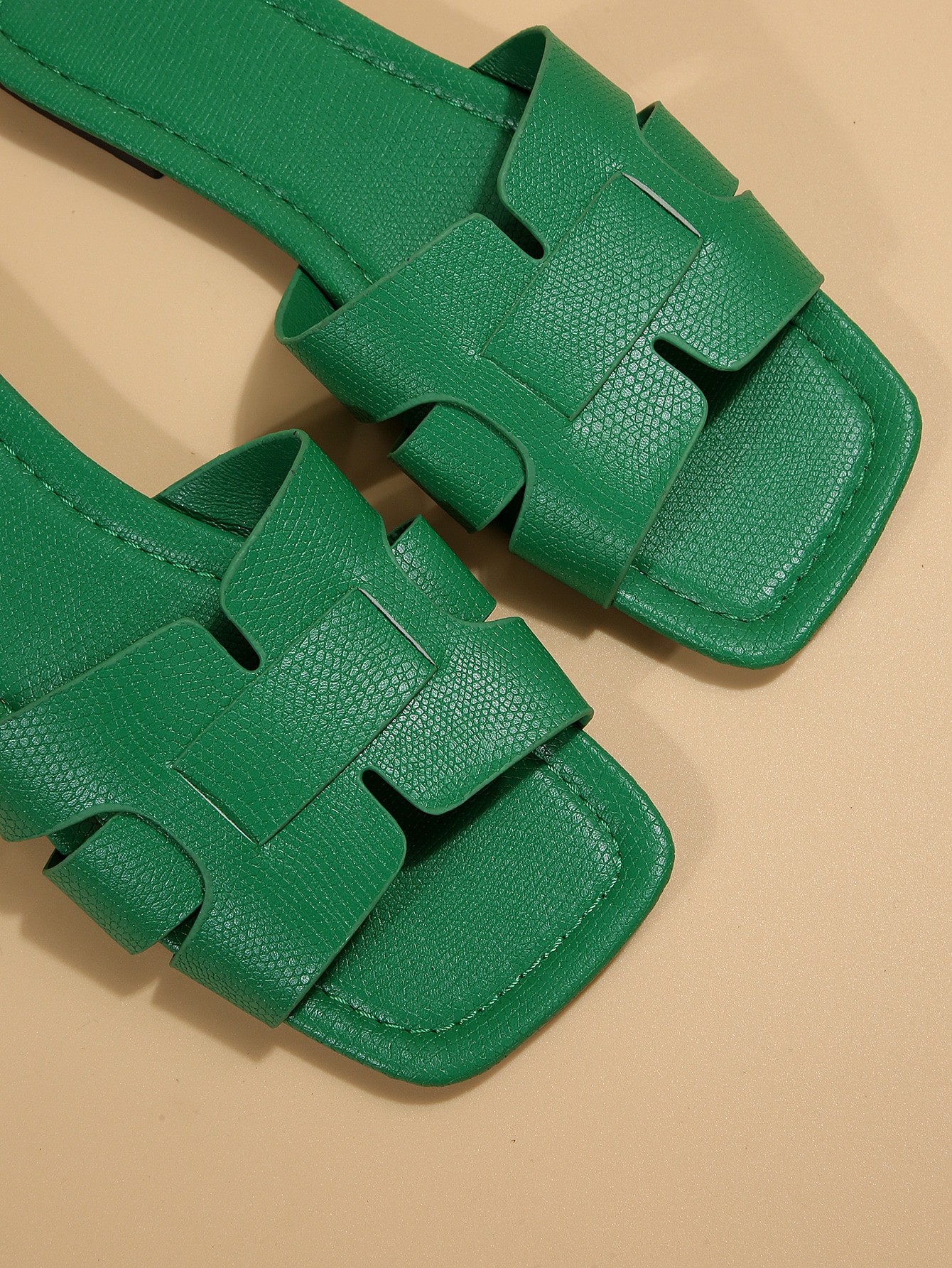 In Green Women Flat Sandals