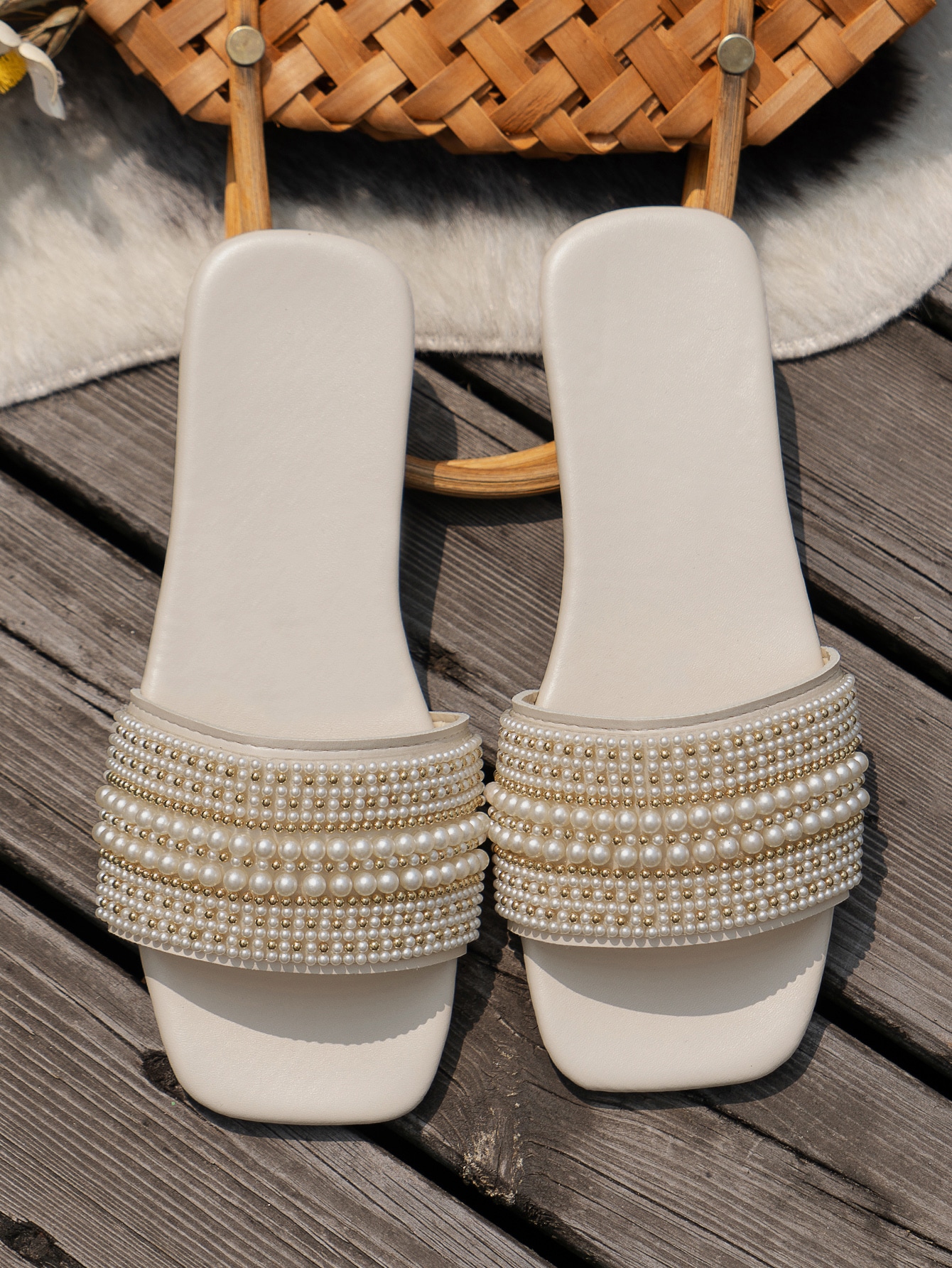 In White Women Flat Sandals