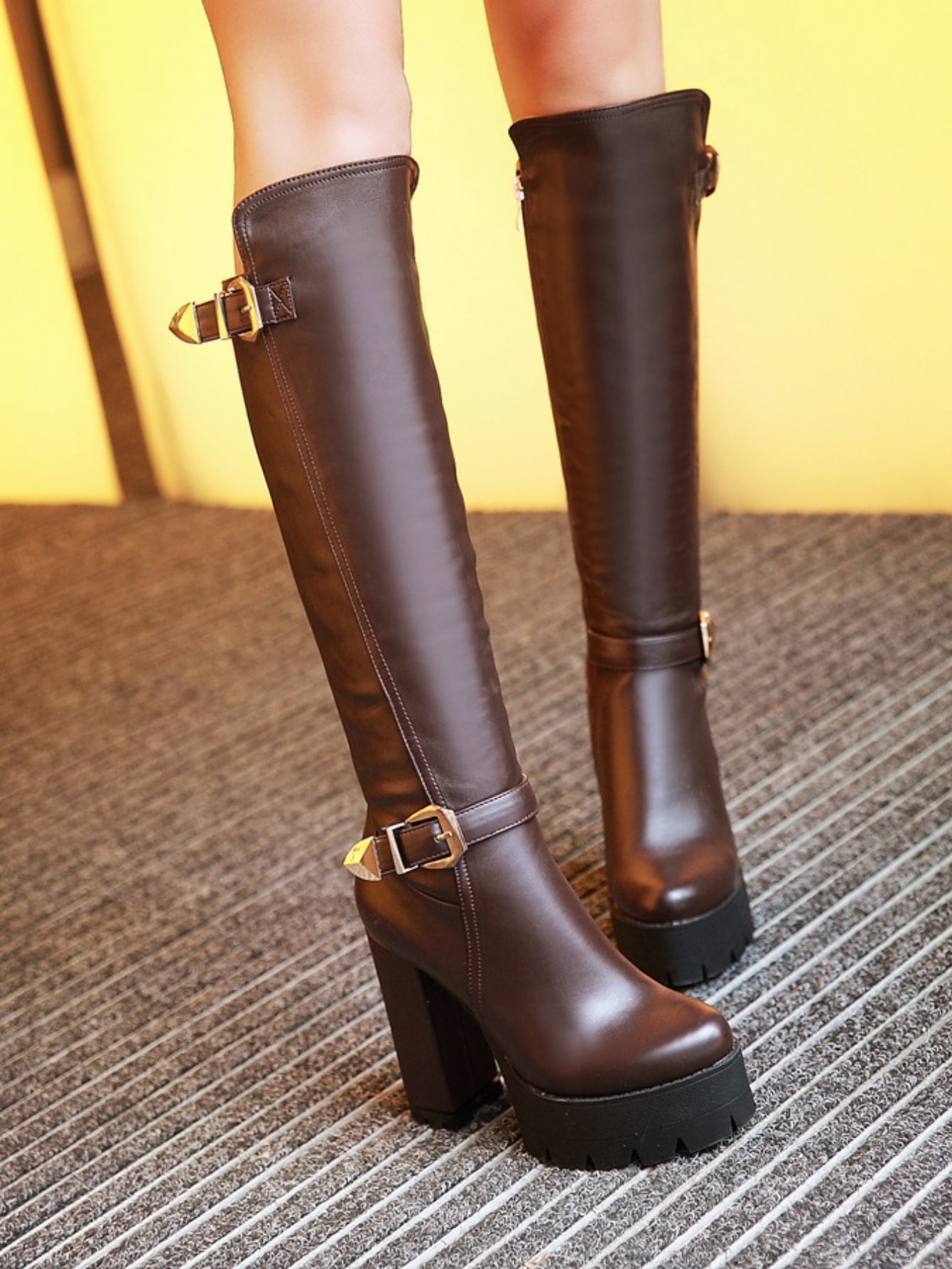 In Brown Women Mid-Calf Boots