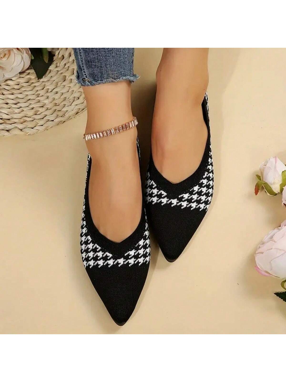 In Black and White Women Flats