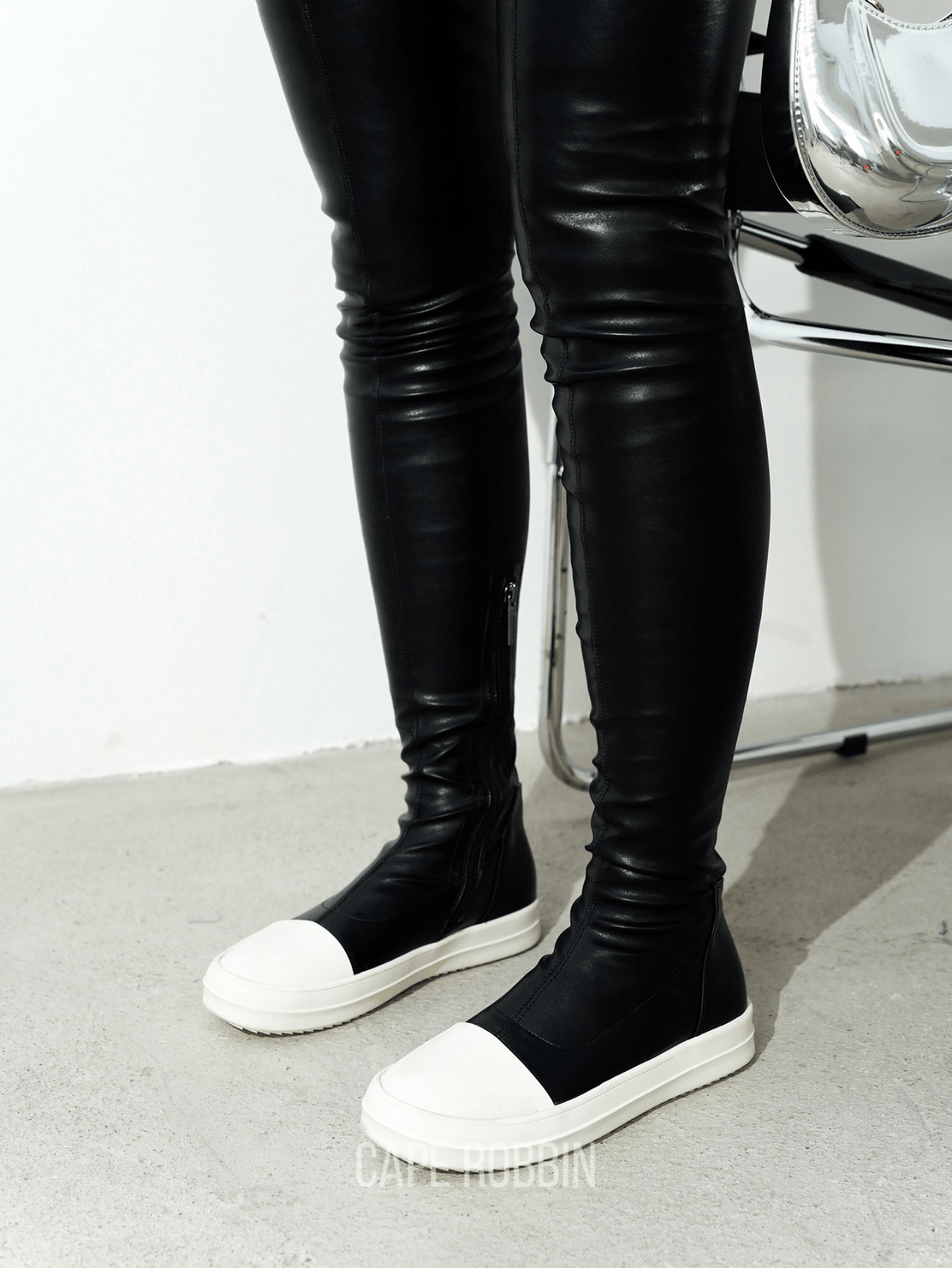 Women Over-the-Knee Boots