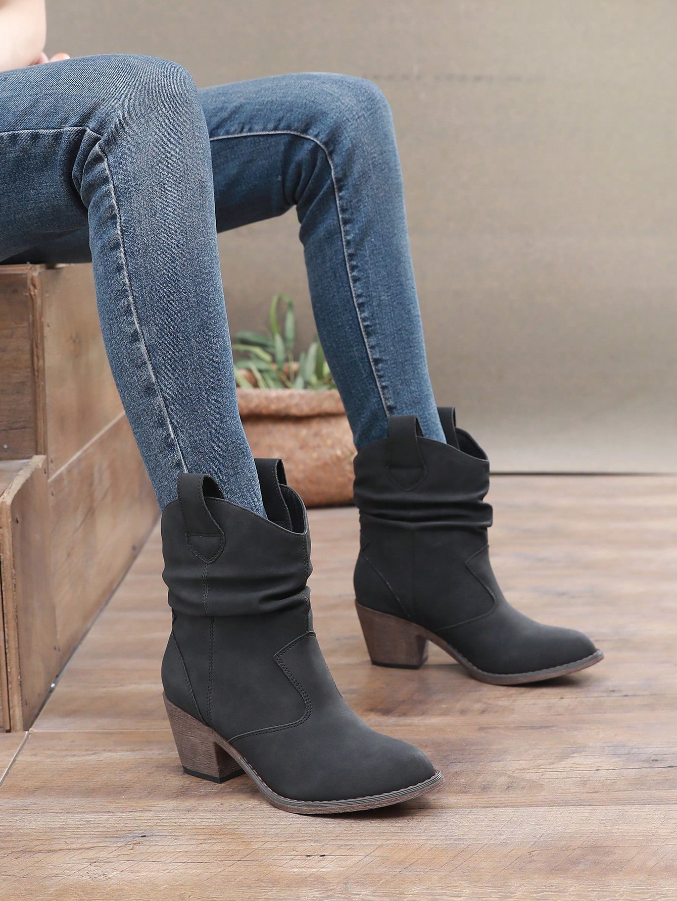 In Black and White Women Ankle Boots & Booties