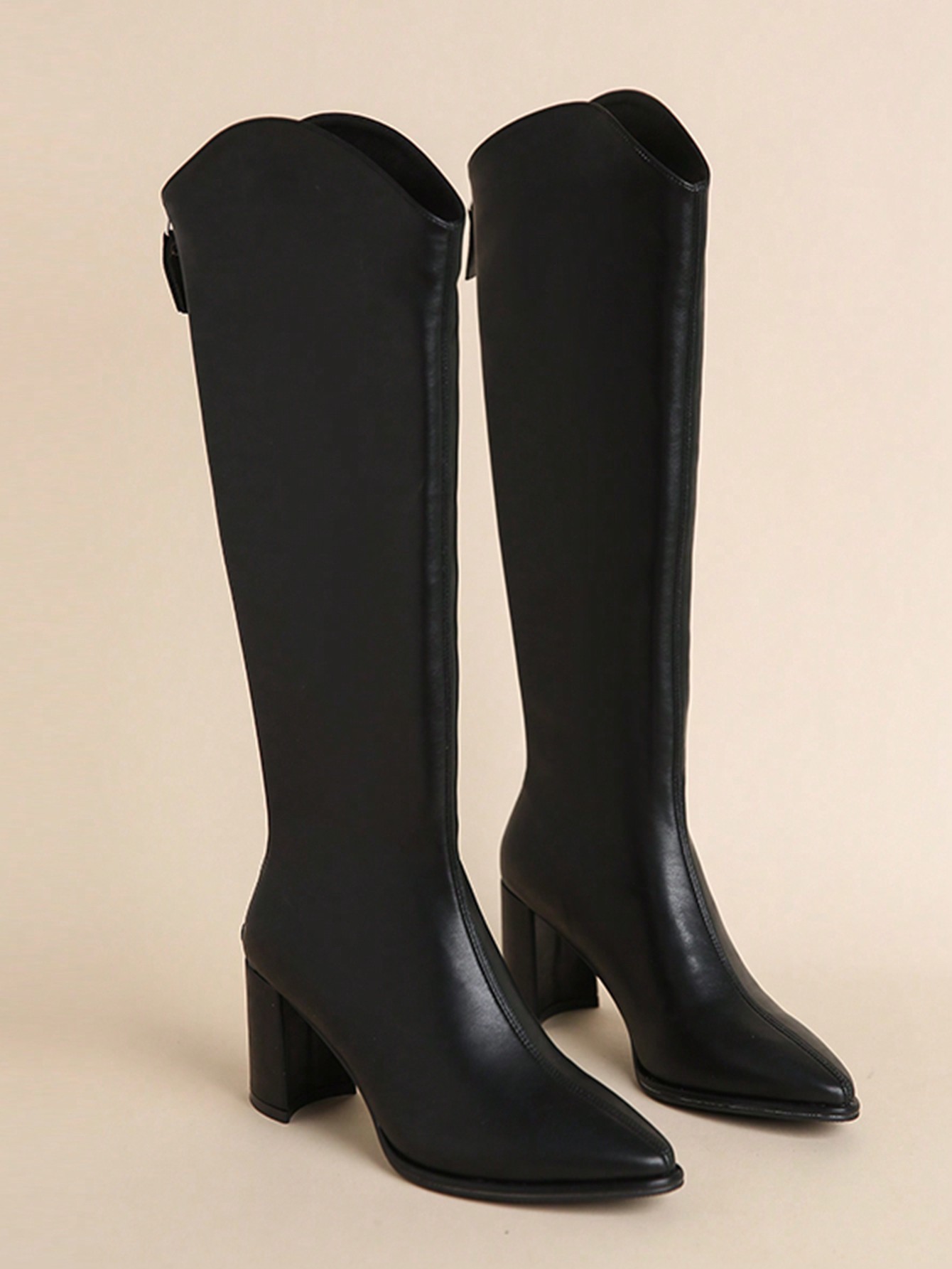 In Black Women Knee-High Boots