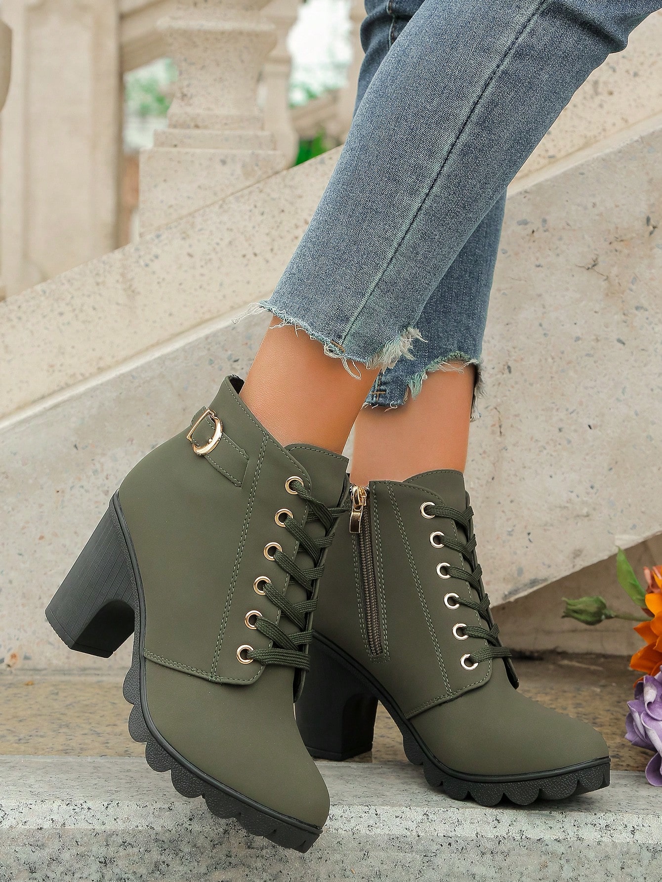 In Green Women Fashion Boots