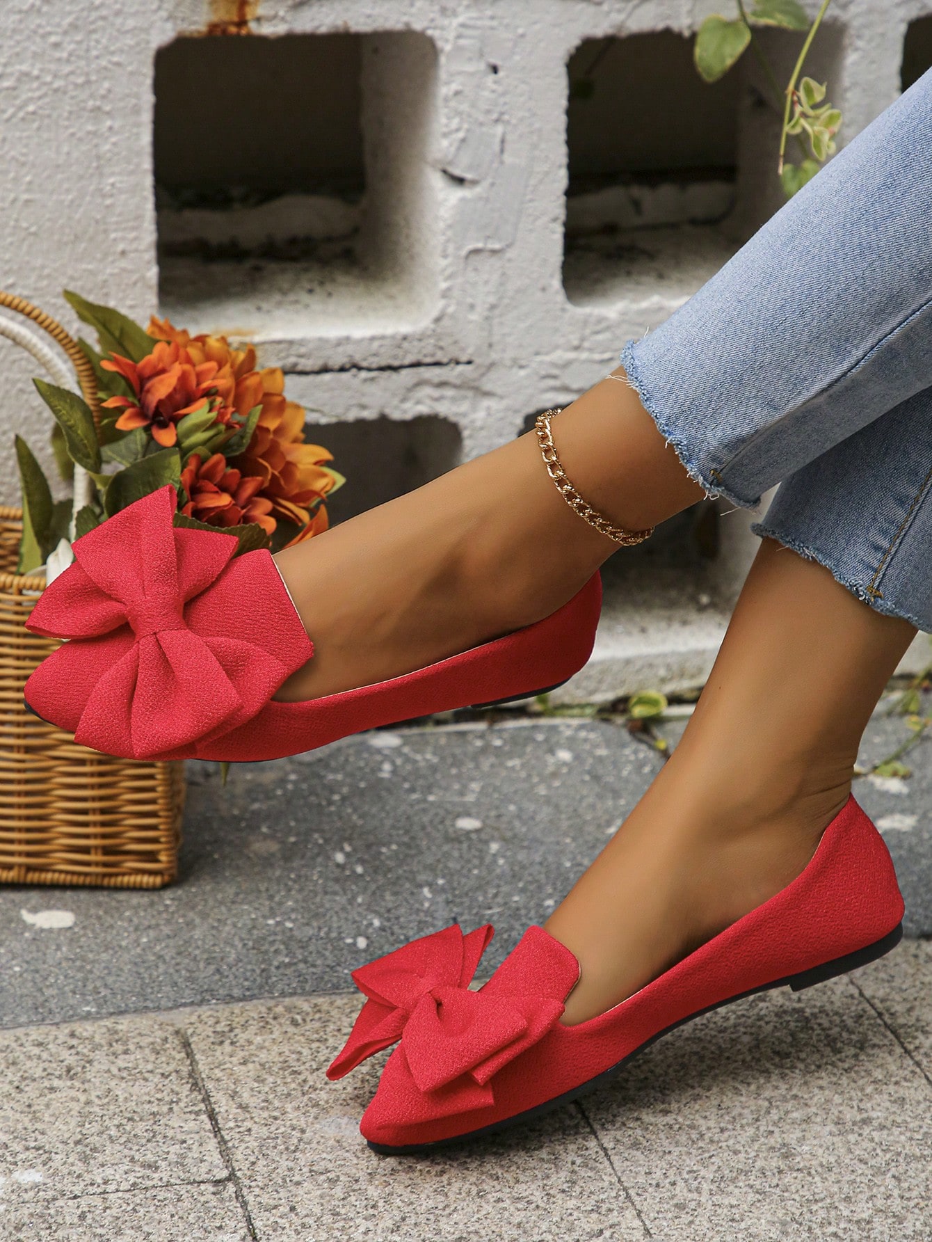 In Red Women Flats