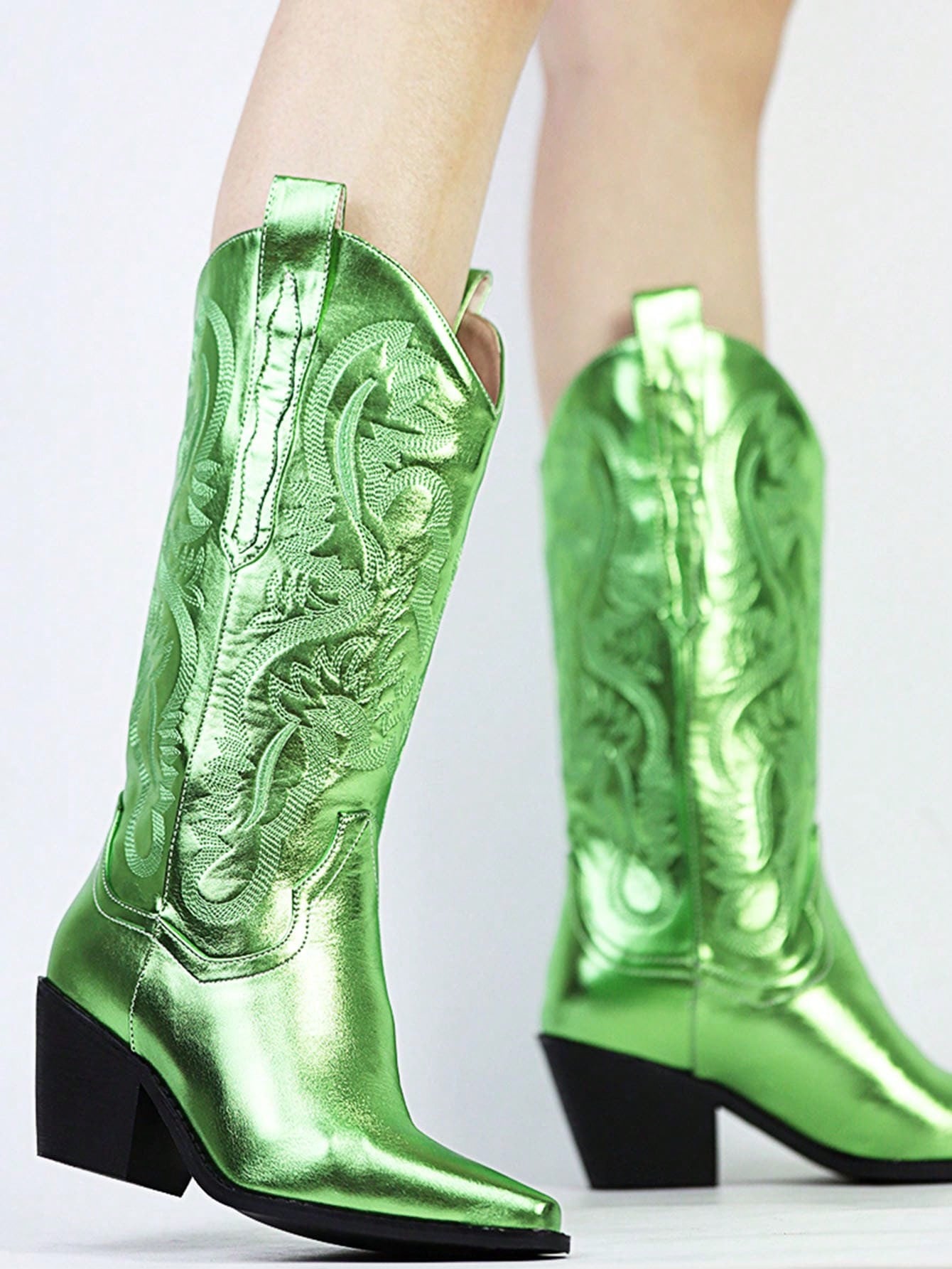 In Green Women Fashion Boots