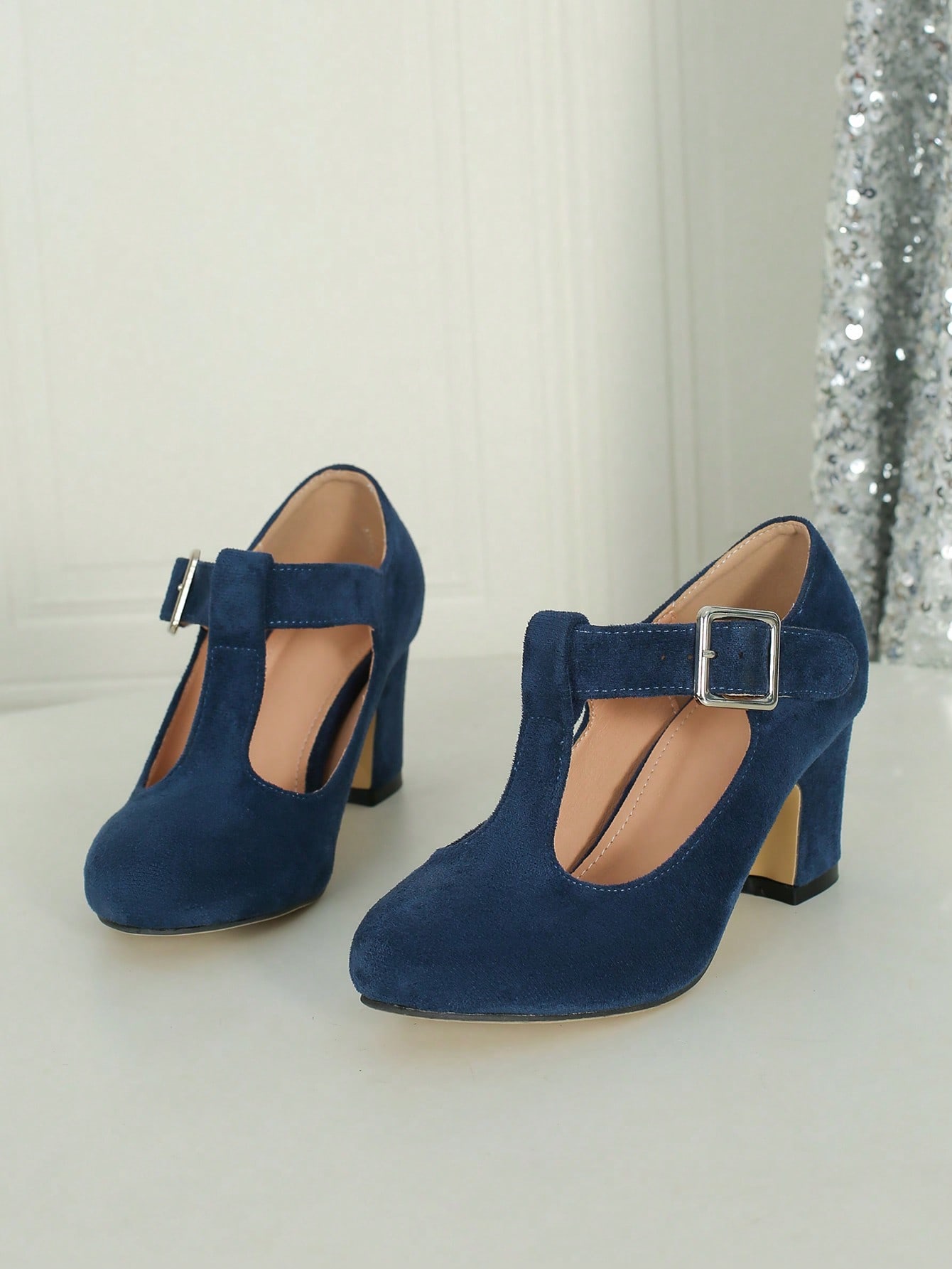 In Navy Blue Women Pumps