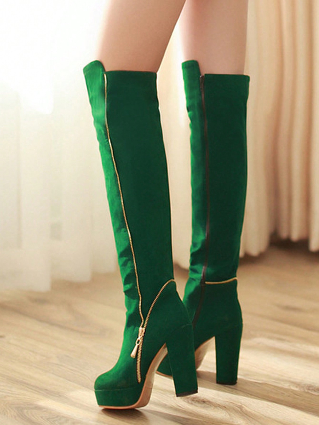 In Green Women Fashion Boots