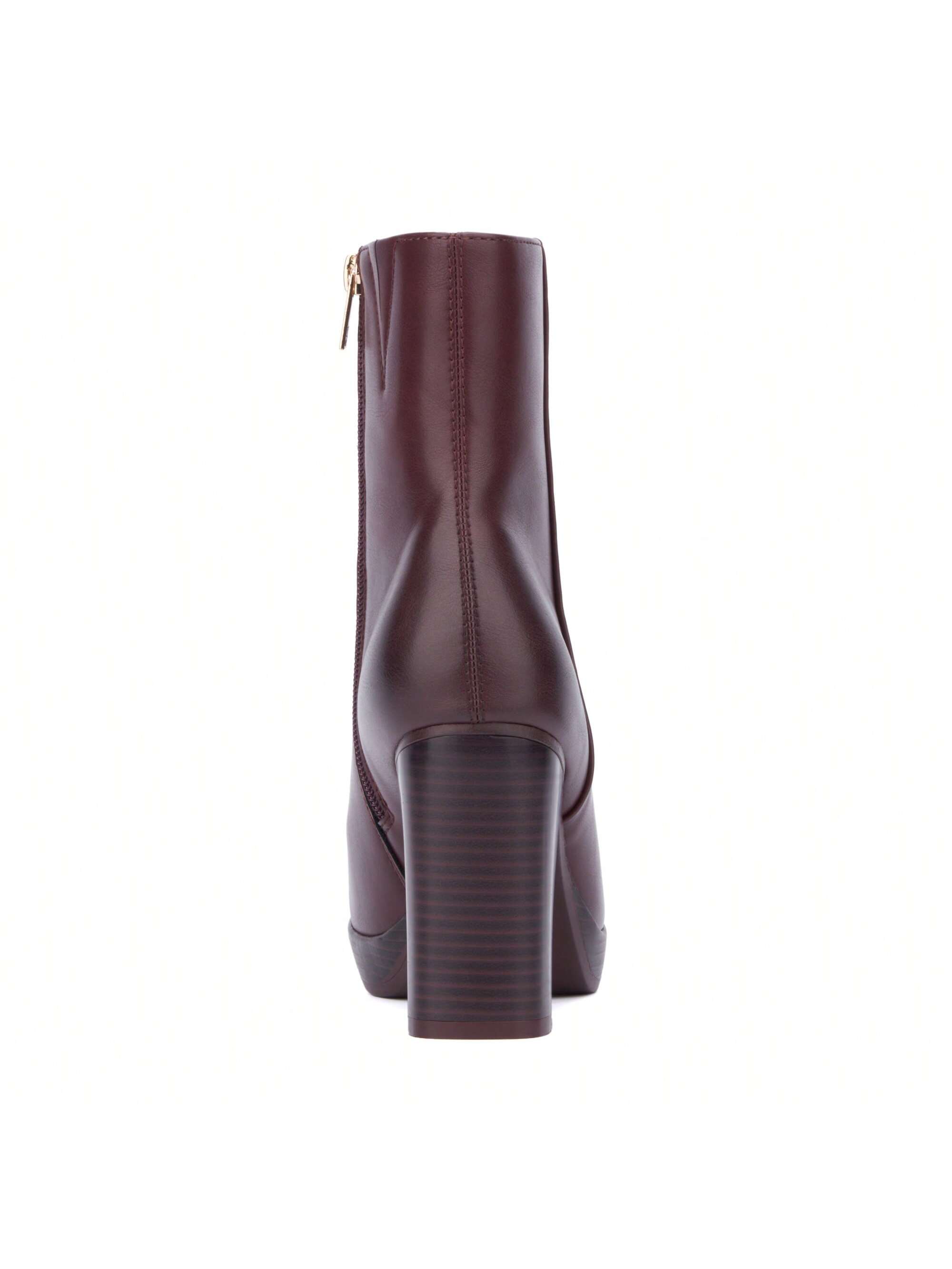 In Burgundy Women Fashion Boots