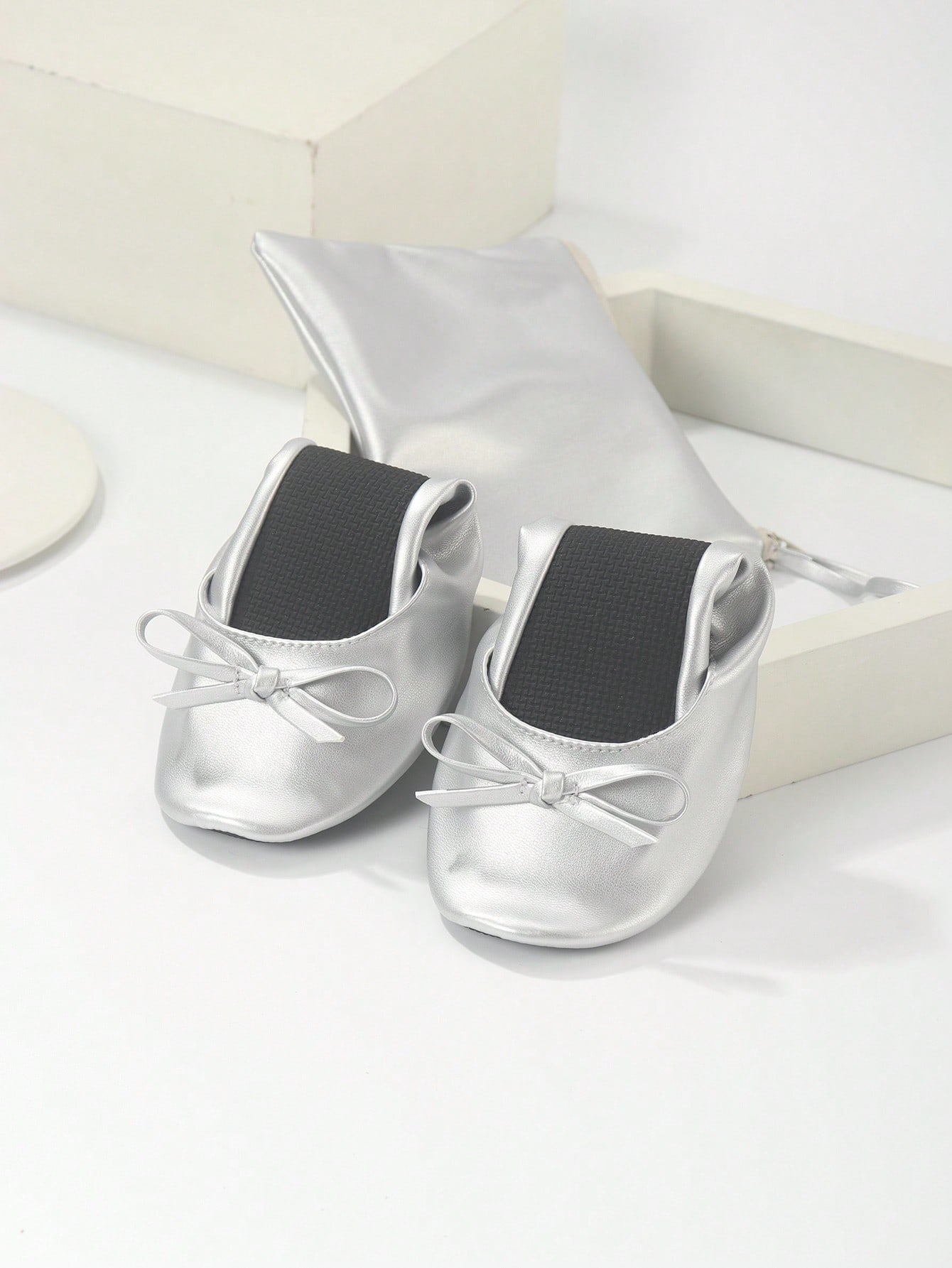 In Silver Women Flats