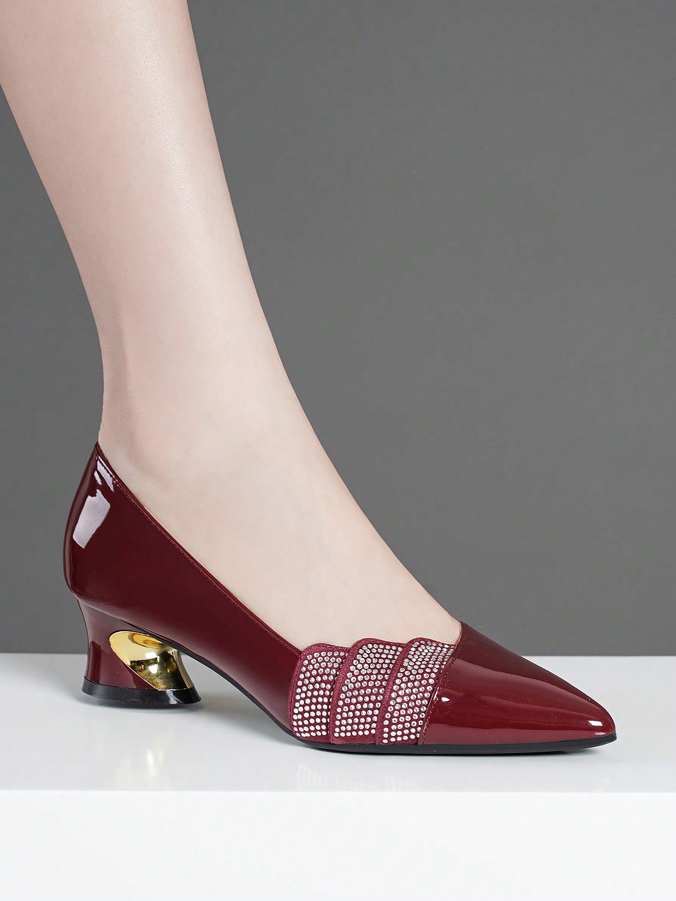 In Burgundy Women Pumps