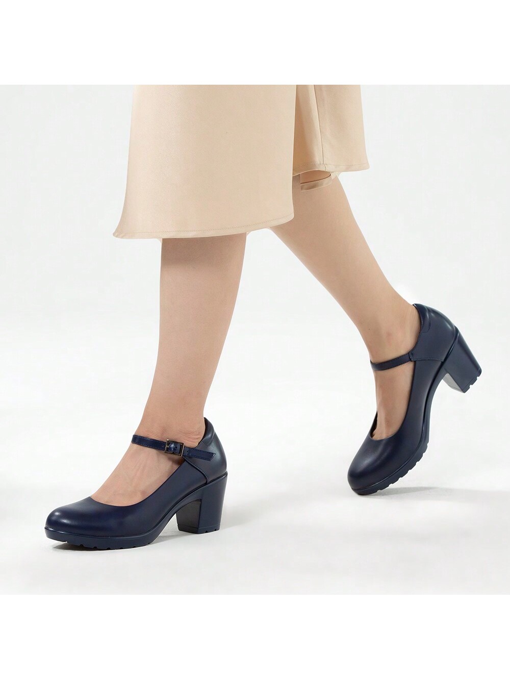 In Navy Blue Women Pumps