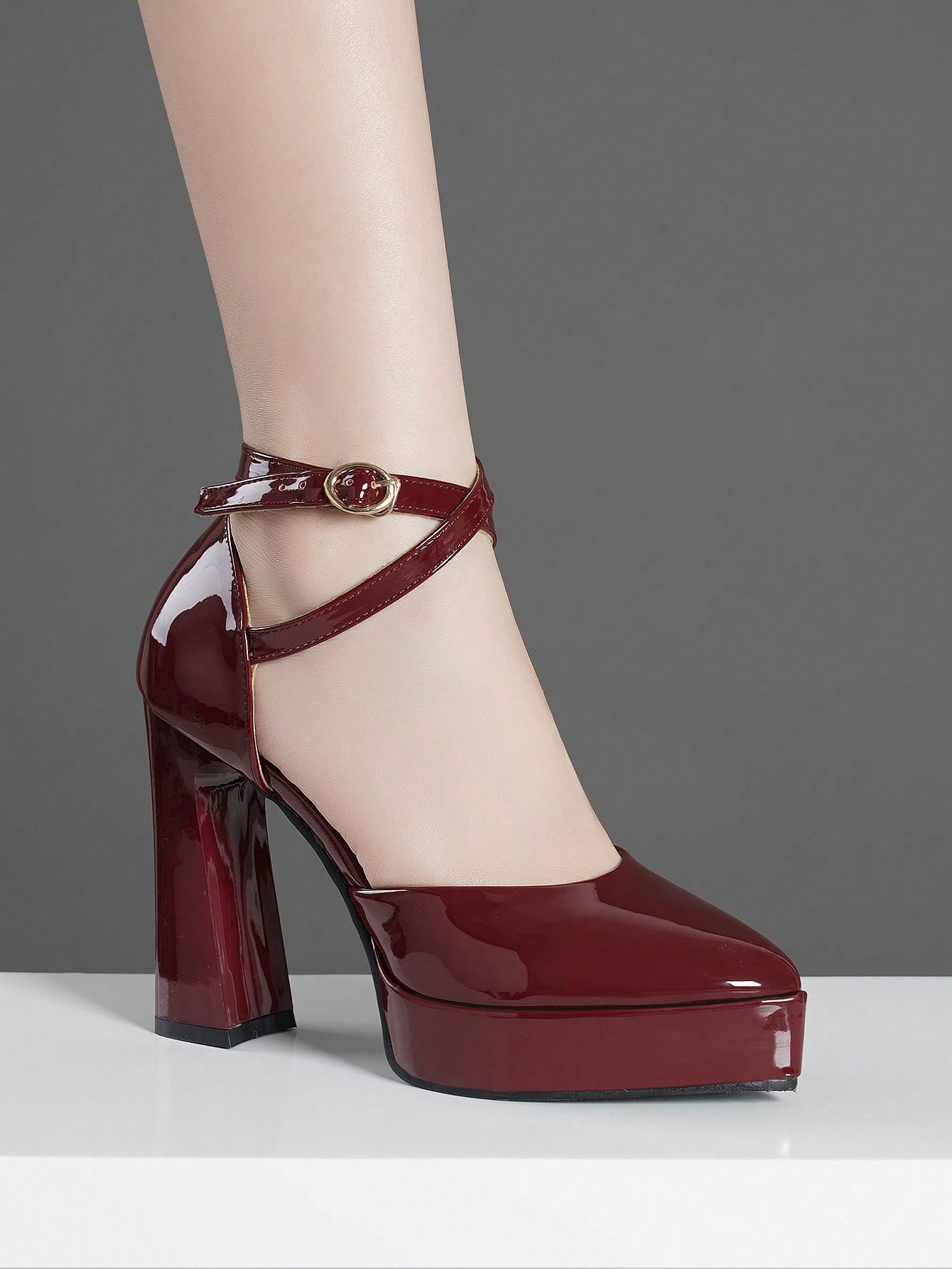 In Burgundy Women Pumps