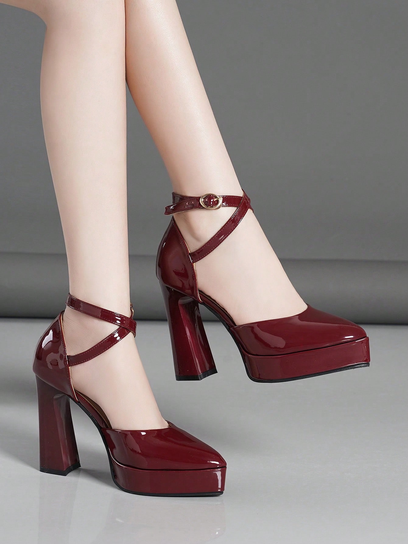 In Burgundy Women Pumps