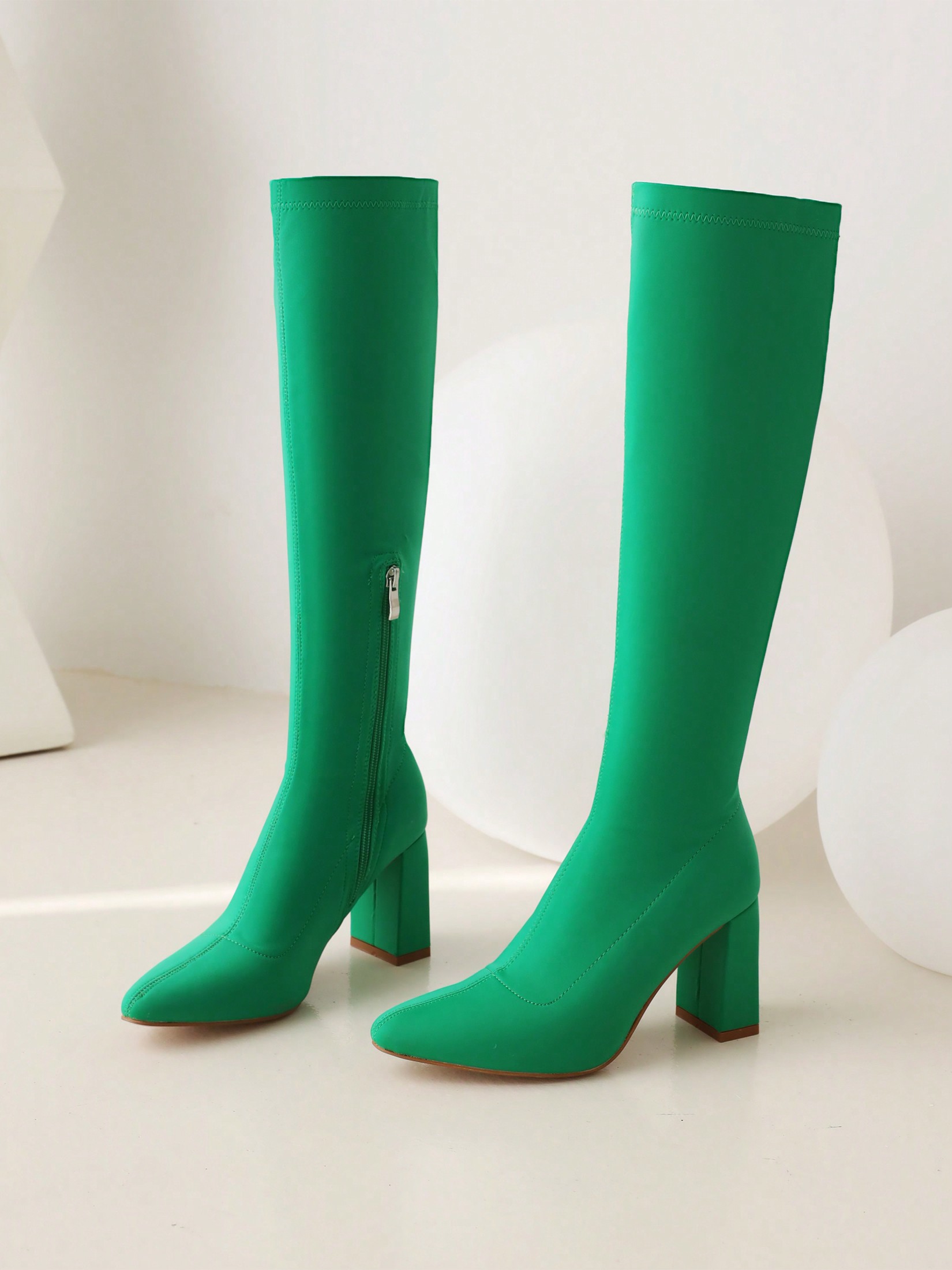 In Green Women Fashion Boots