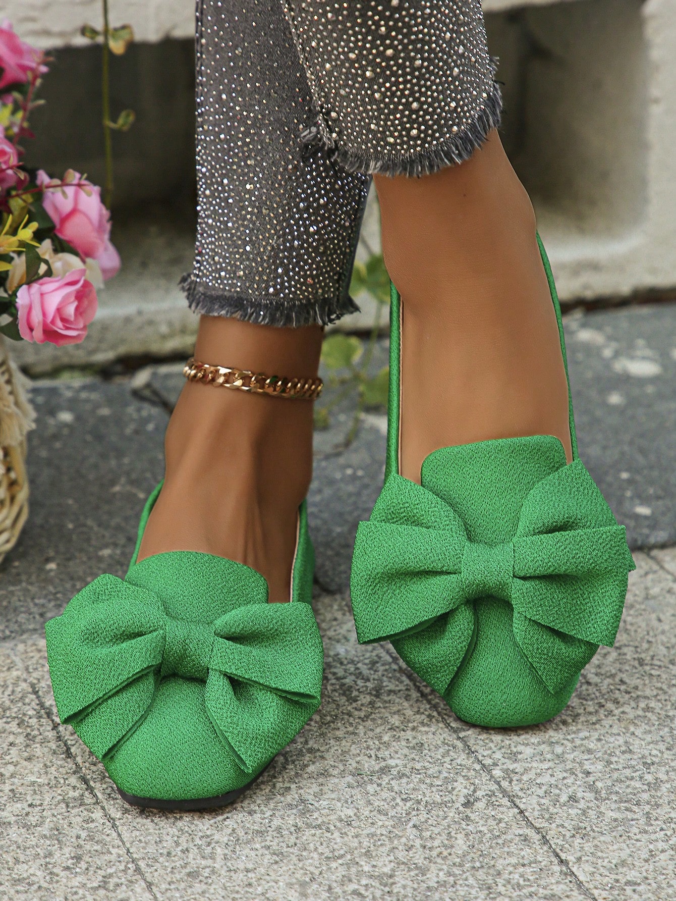 In Green Women Flats