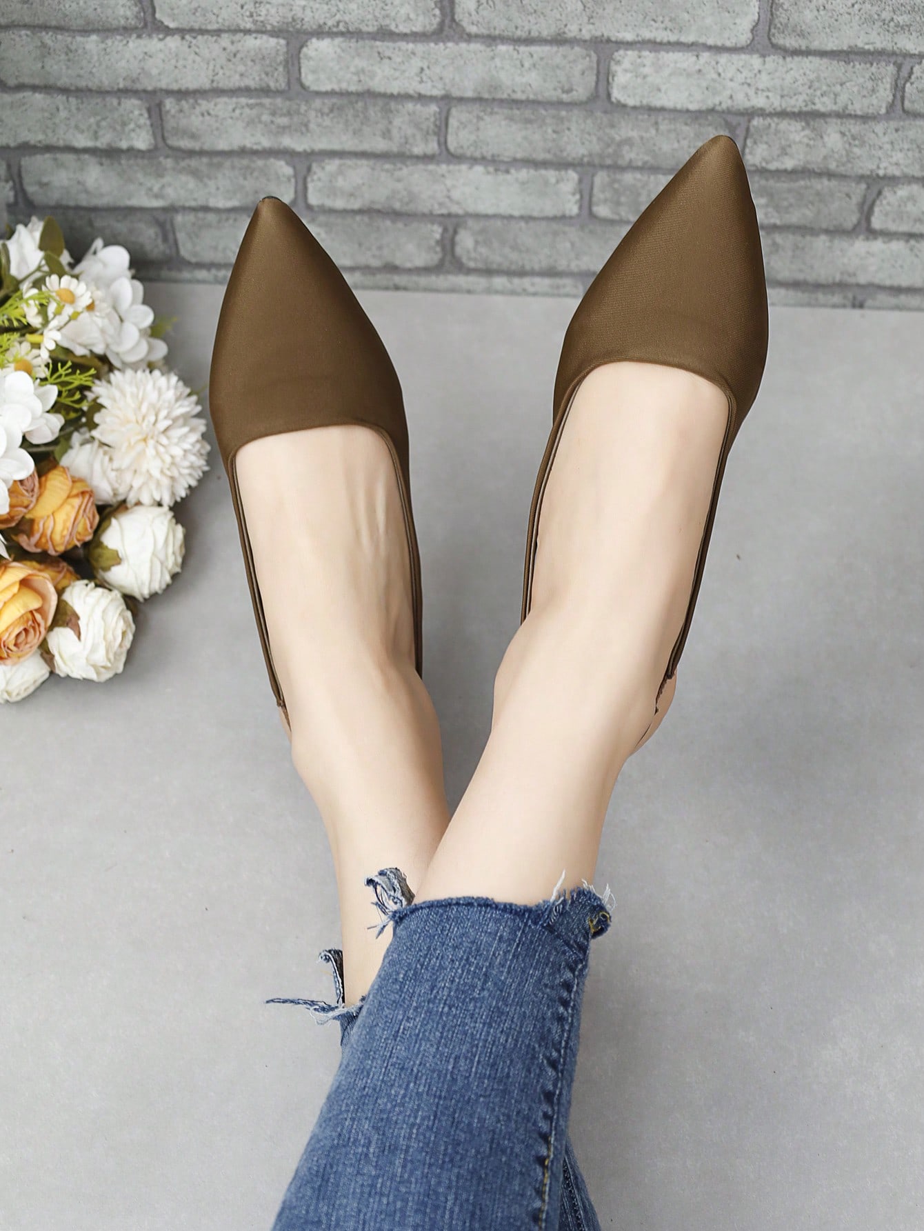 In Champagne Women Flats