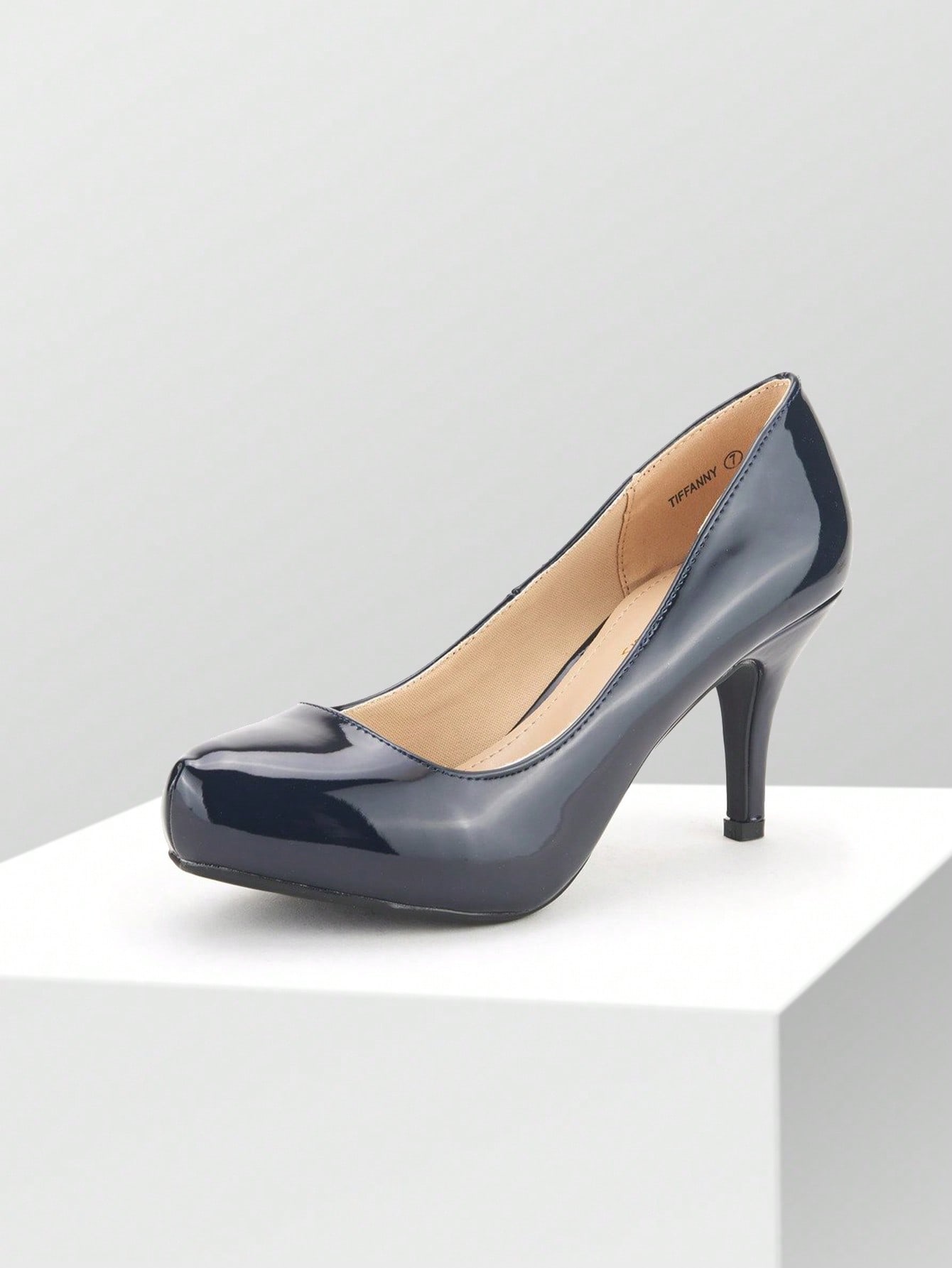 In Navy Blue Women Pumps